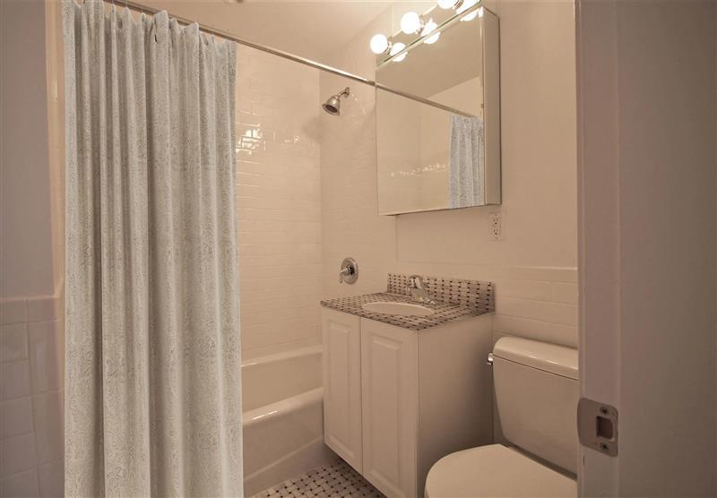 60 Brattle St, West Cambridge