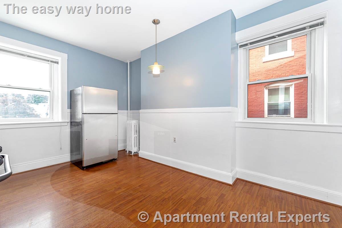 457 Washington St, Newtonville