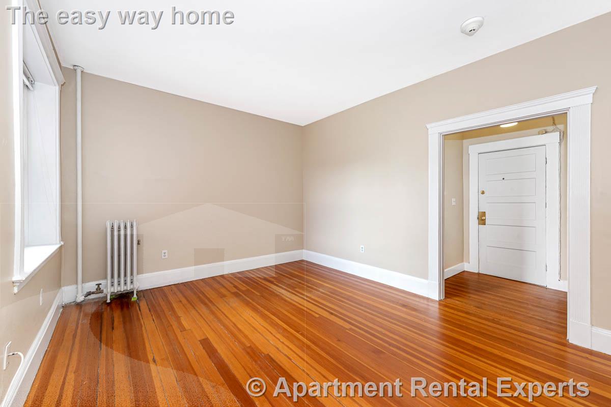 457 Washington St, Newtonville