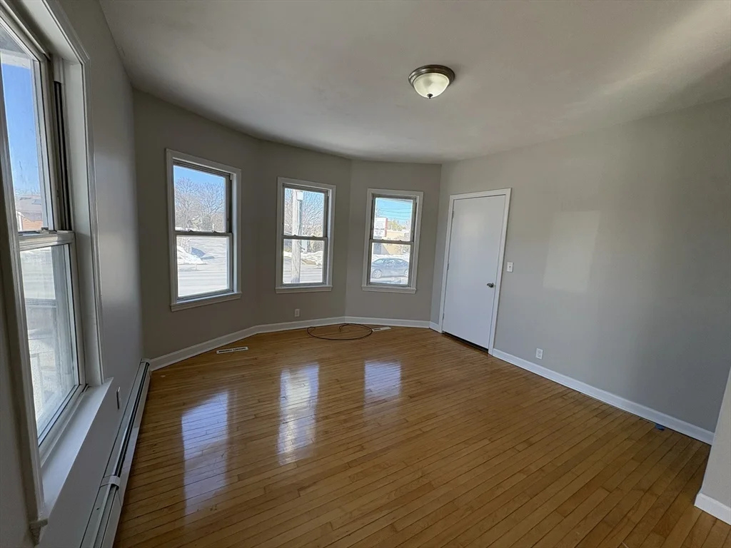 171 Pleasant St, Attleboro