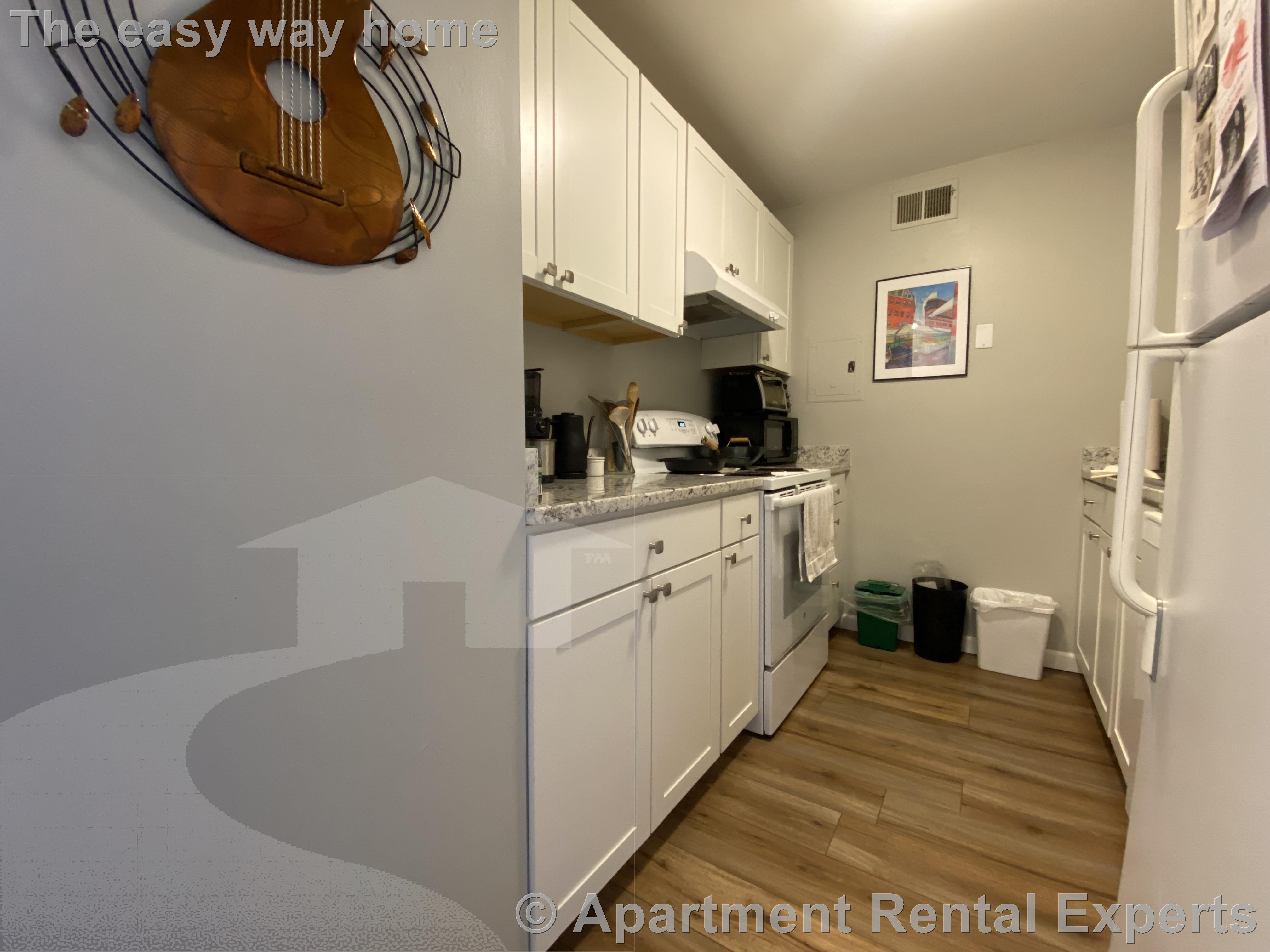 1105 Massachusetts Ave, Harvard Square