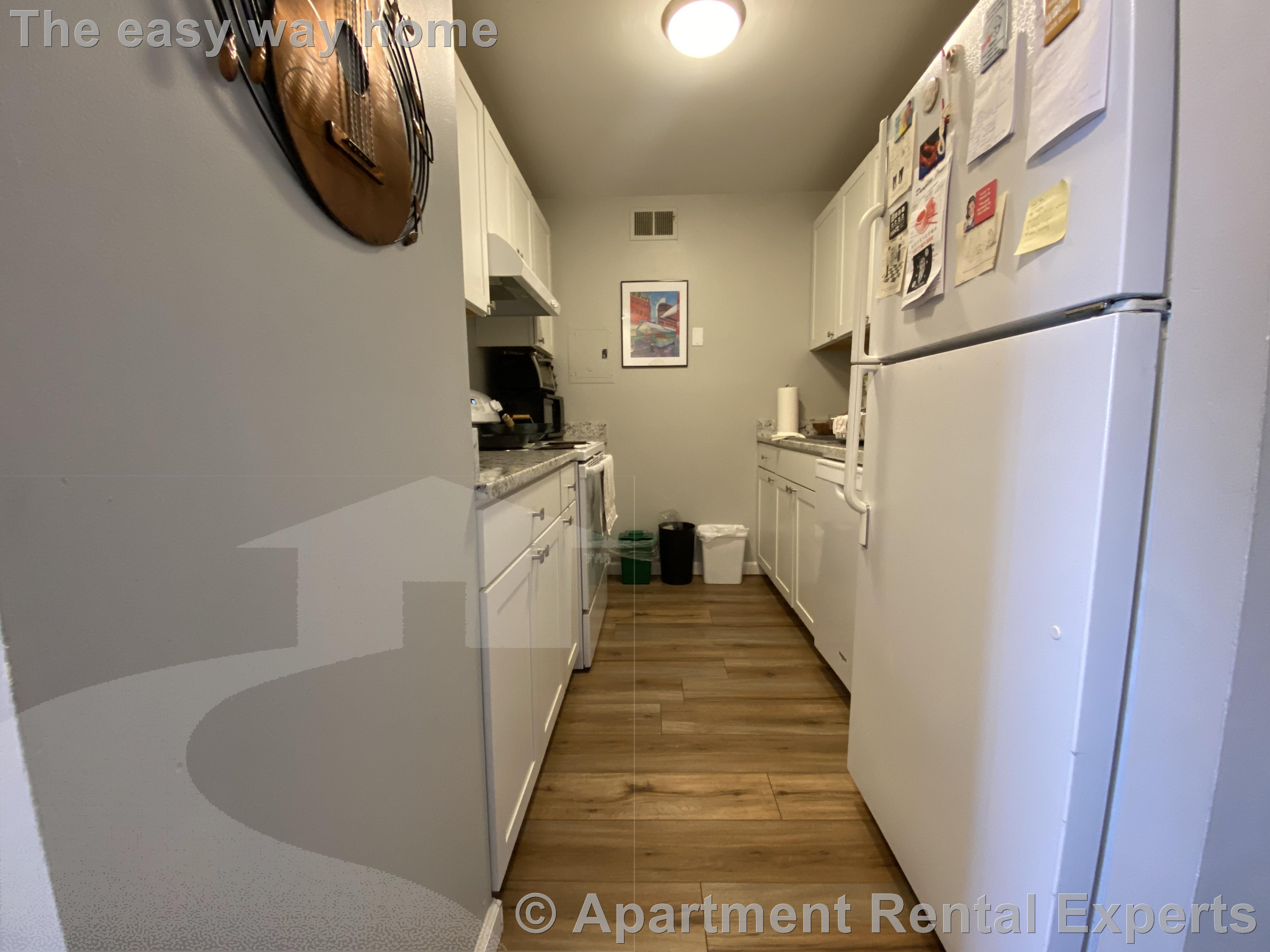 1105 Massachusetts Ave, Harvard Square