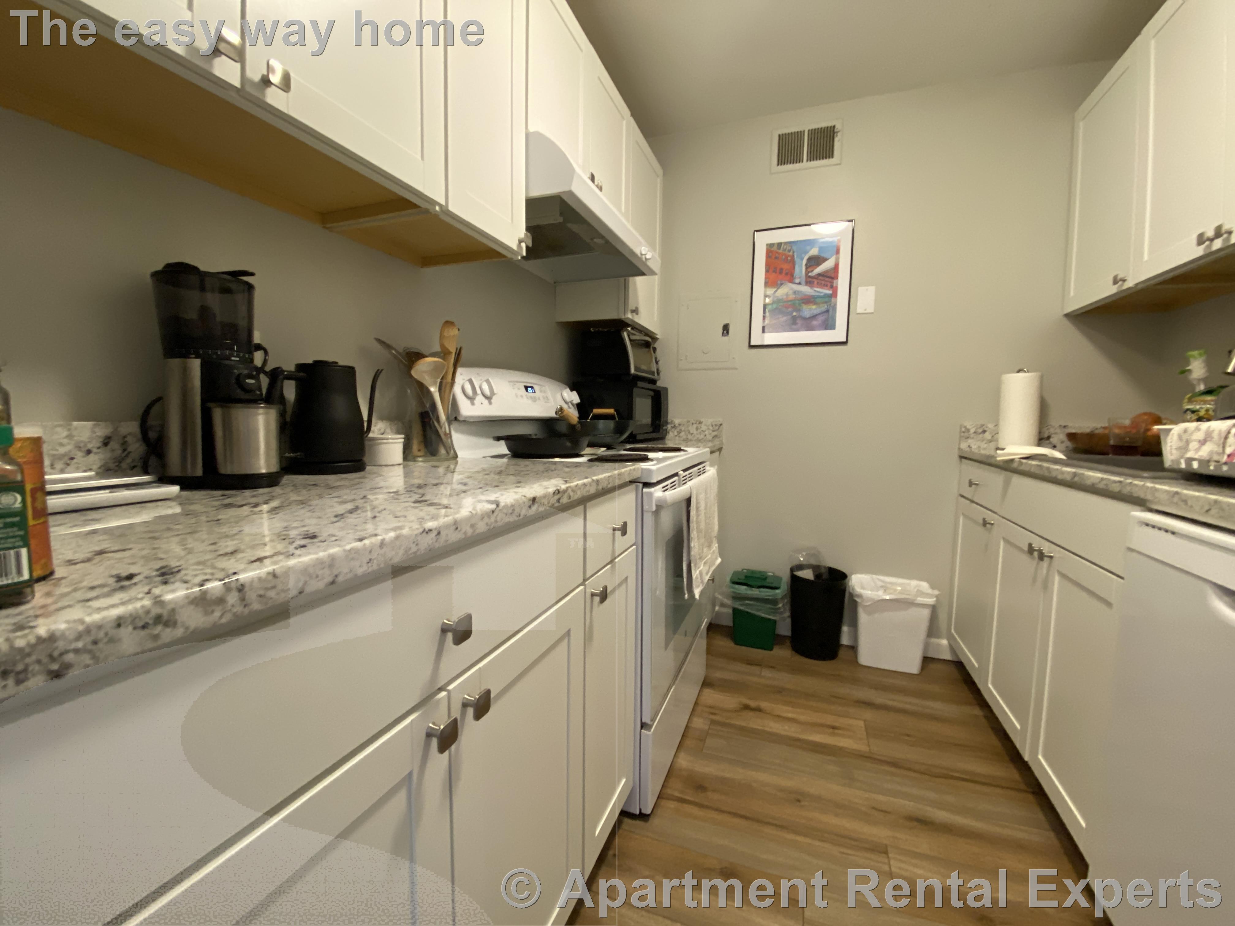 1105 Massachusetts Ave, Harvard Square