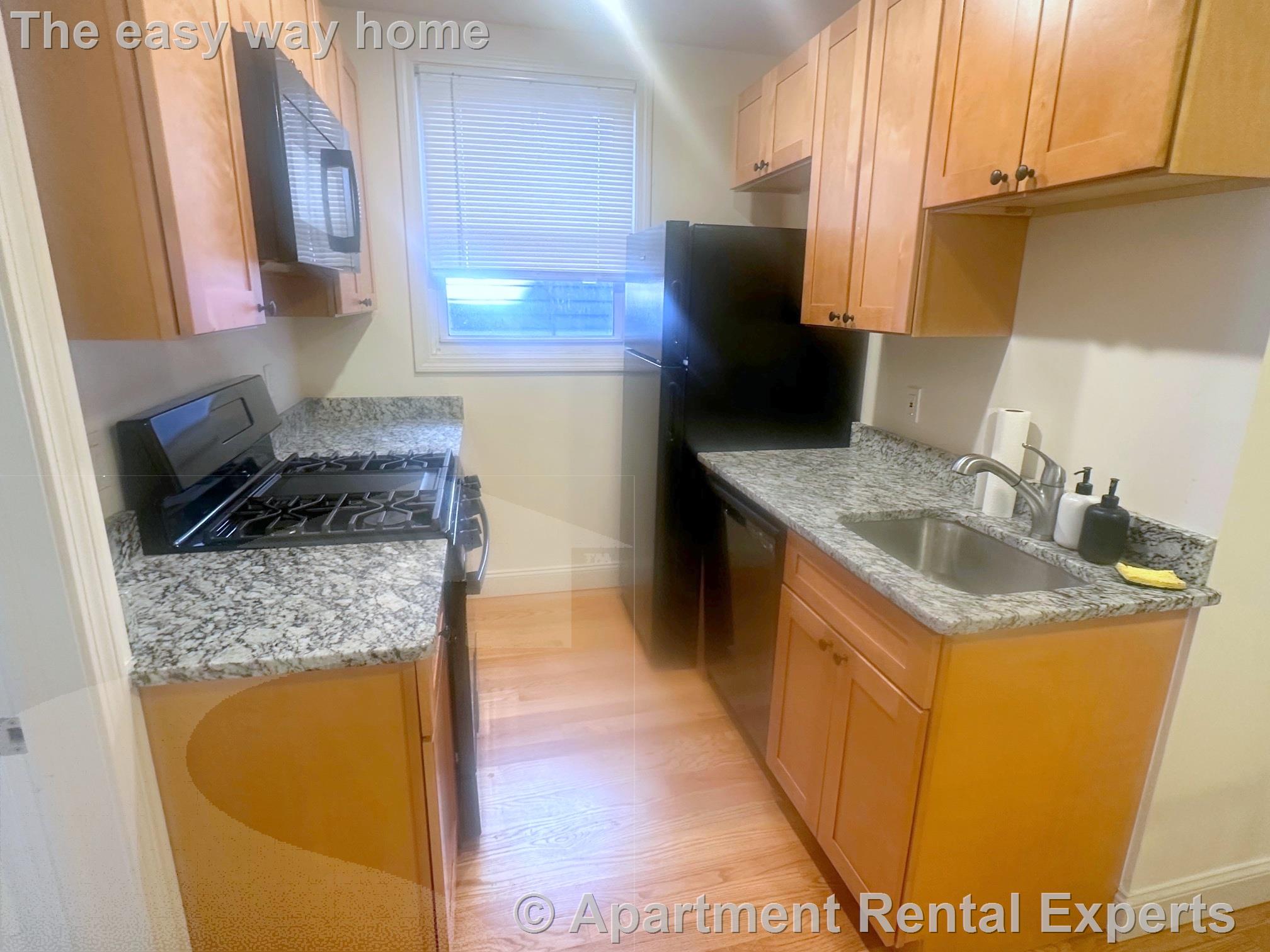 82 Sacramento St, Porter Square