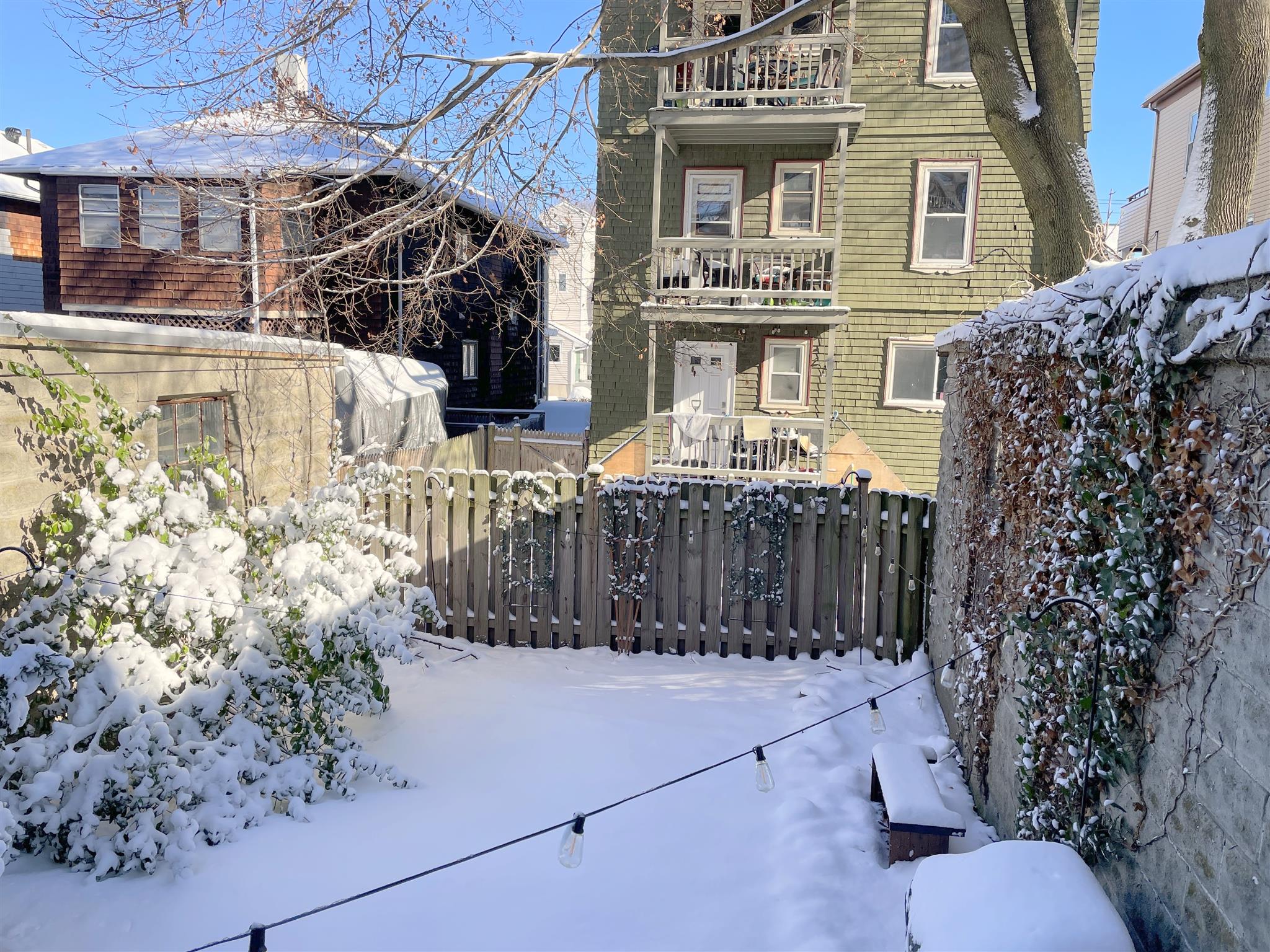 88 Bristol Rd, Medford