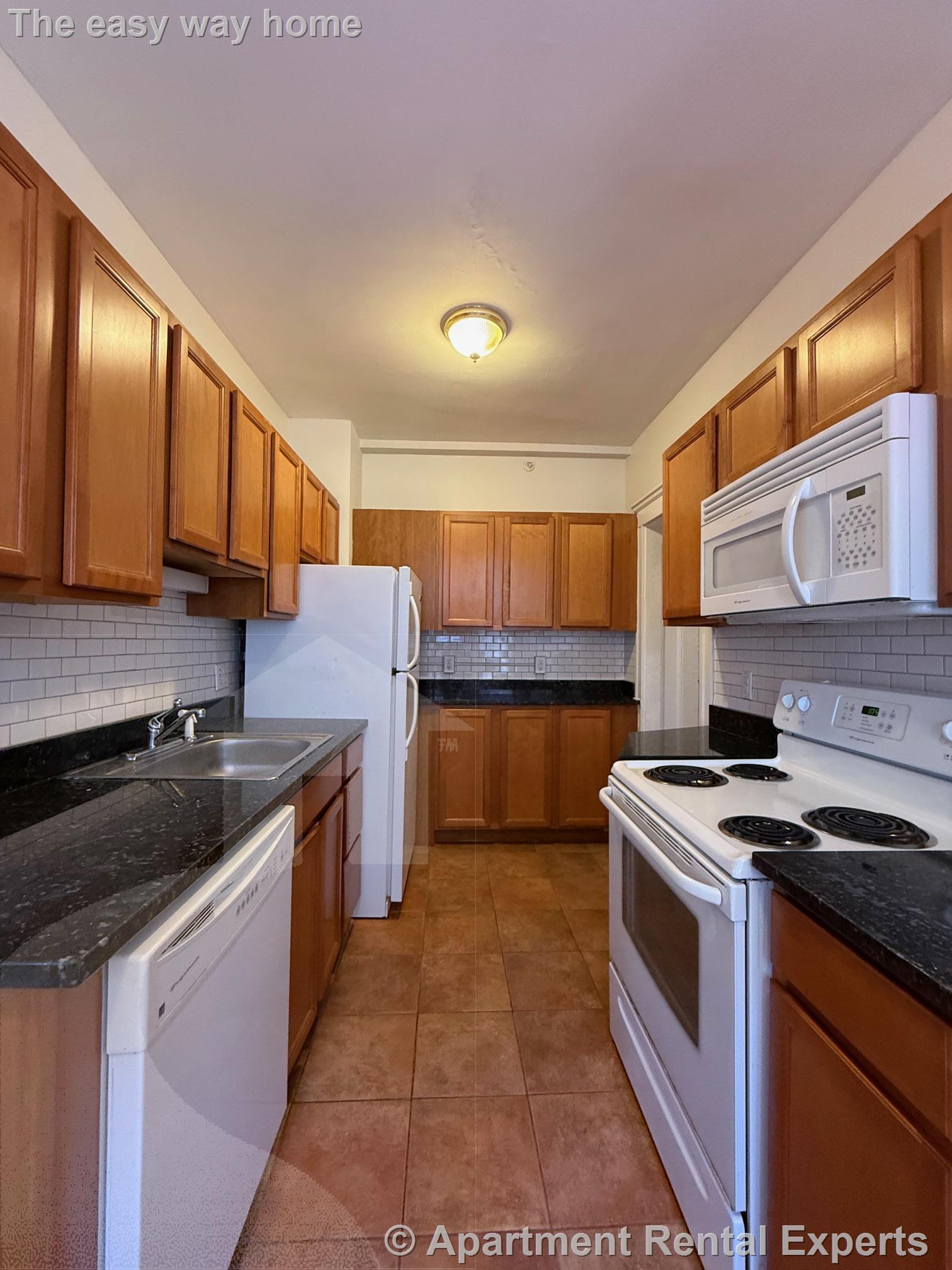 1558 Massachusetts Ave, Harvard Square