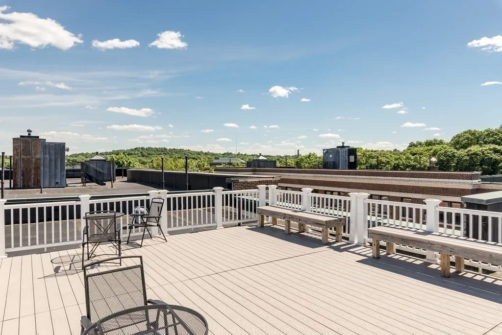 137 Englewood Ave, Brighton