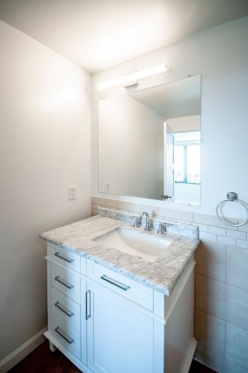 70 Parker Hill Ave, Mission Hill