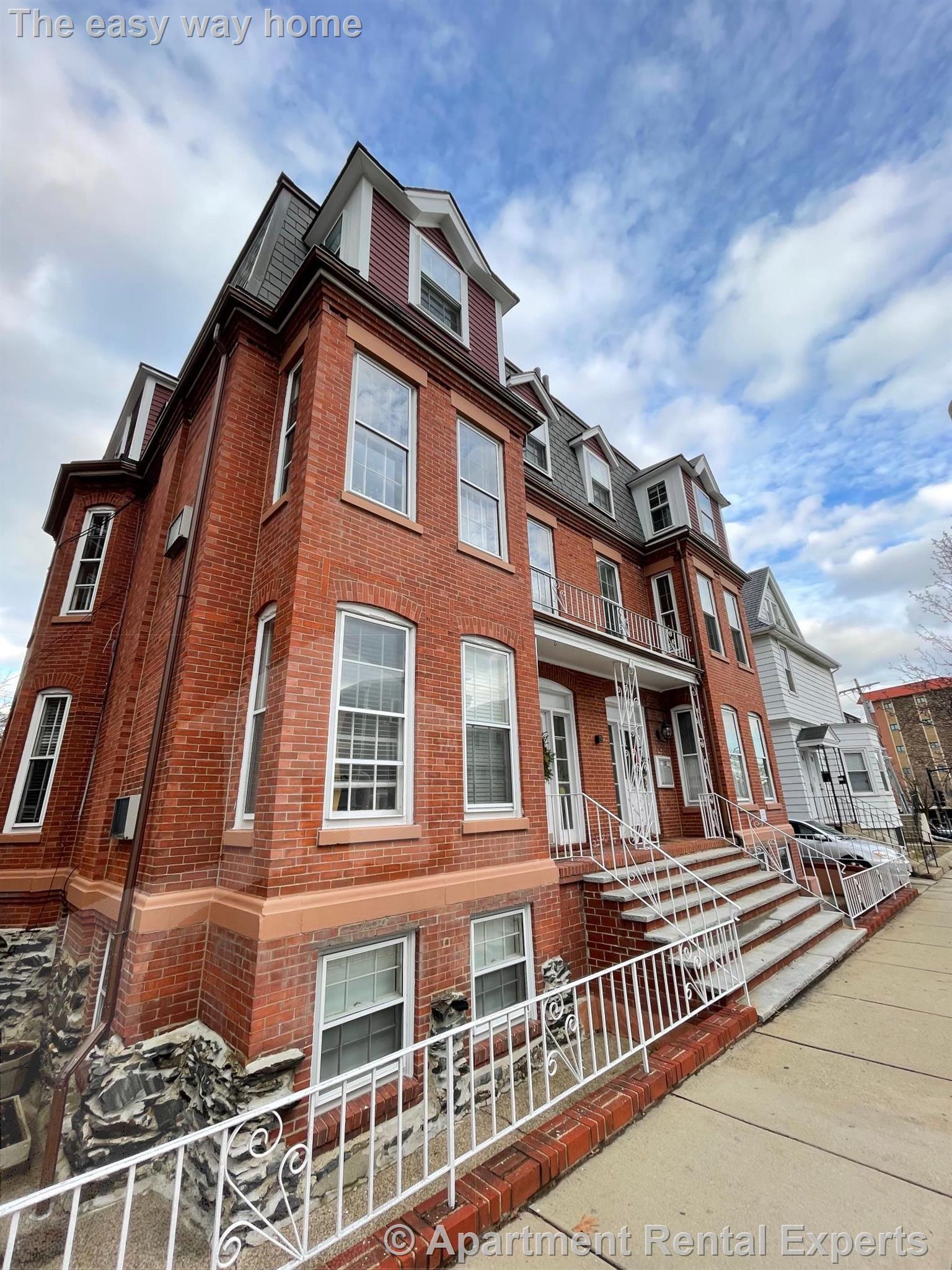 15 Highland Ave, Prospect Hill