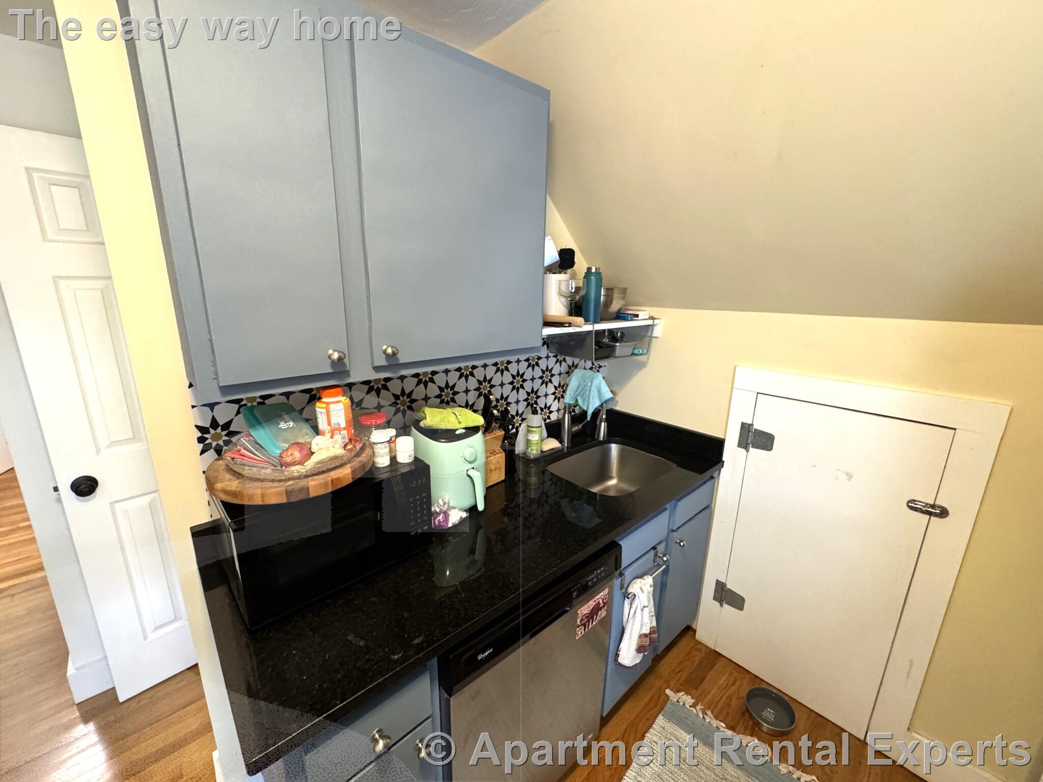 5-7 Blake St, Porter Square