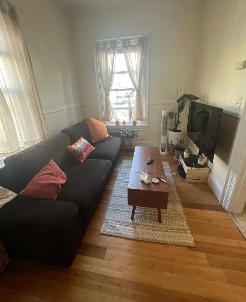 2 Evergreen Sq, Spring Hill