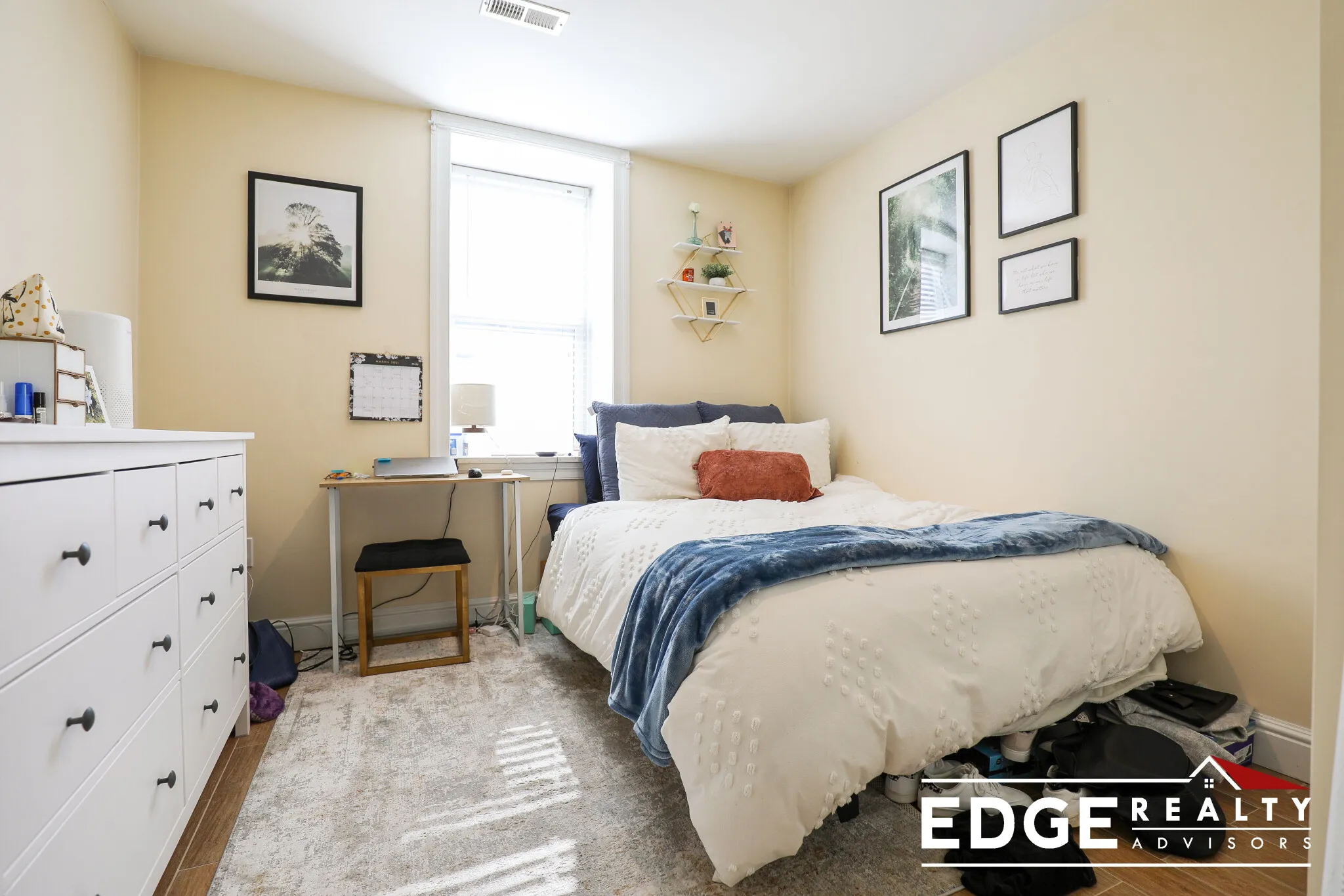 1526 Commonwealth Ave, Brighton