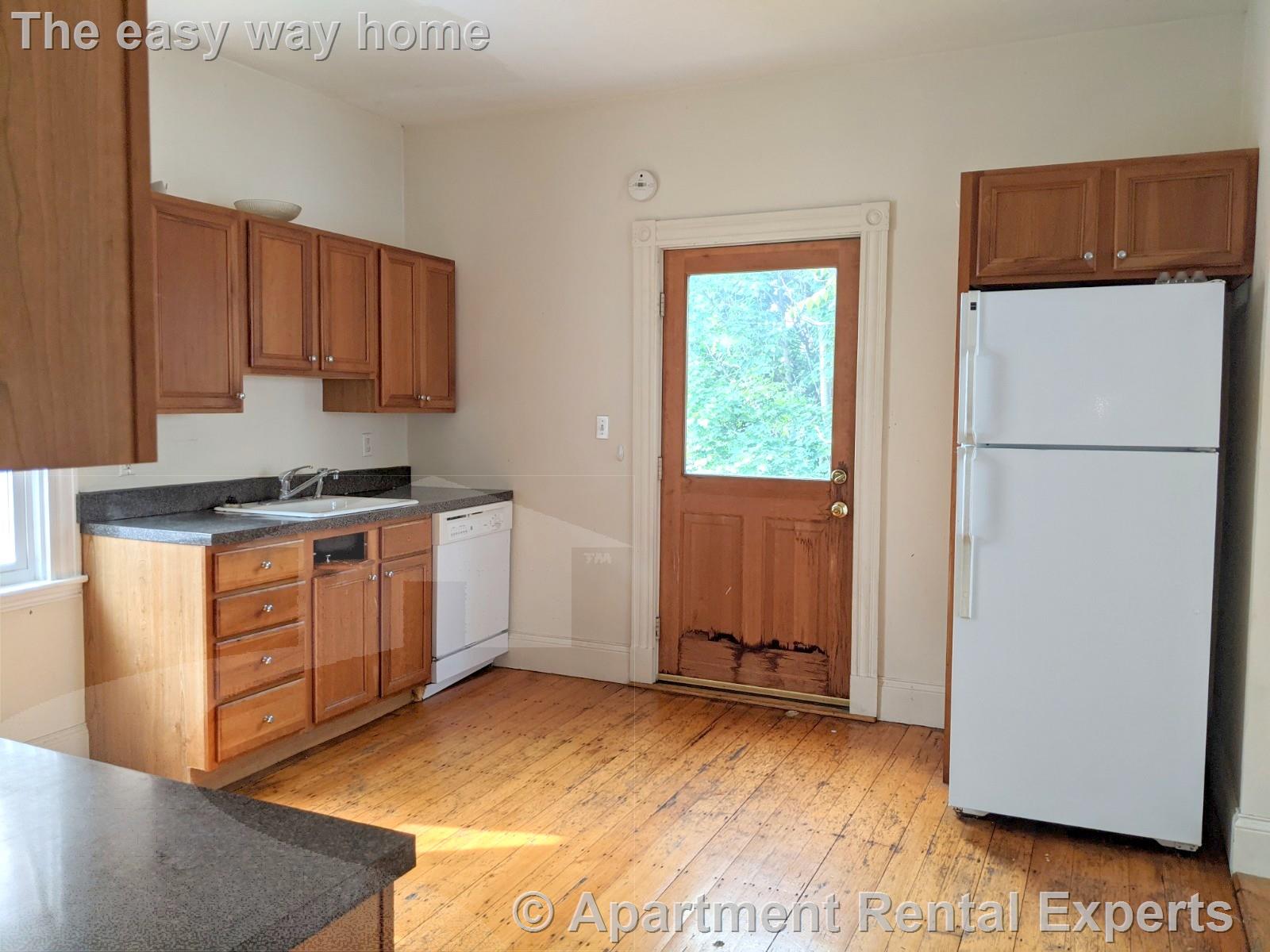 14 Sanborn Ave, Union Square