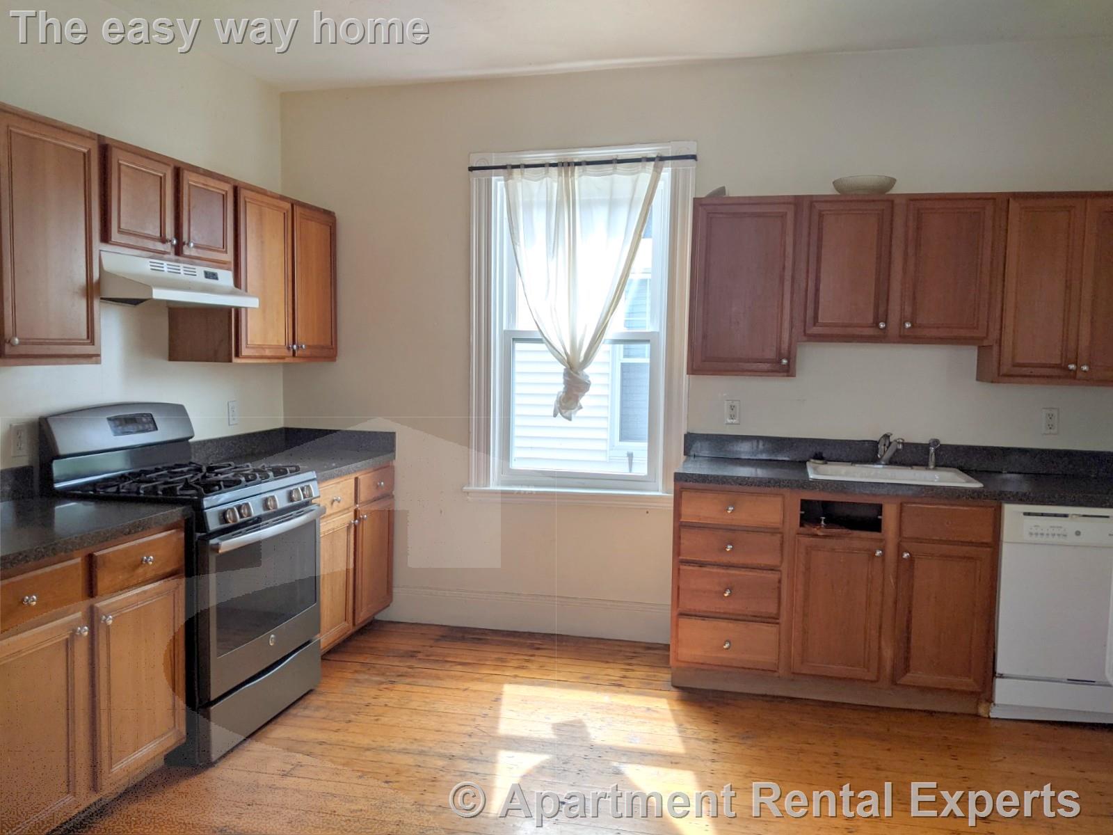 14 Sanborn Ave, Union Square