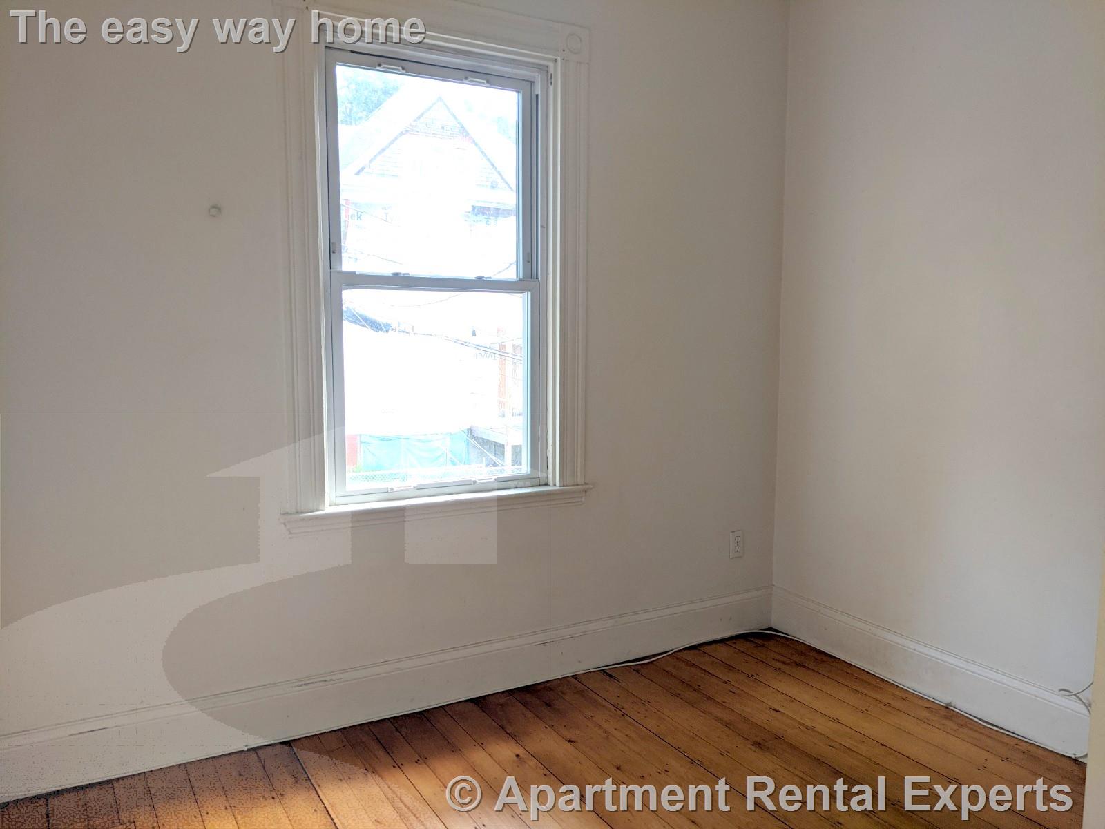 14 Sanborn Ave, Union Square