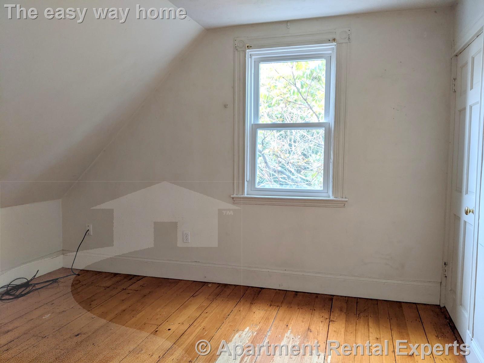 14 Sanborn Ave, Union Square