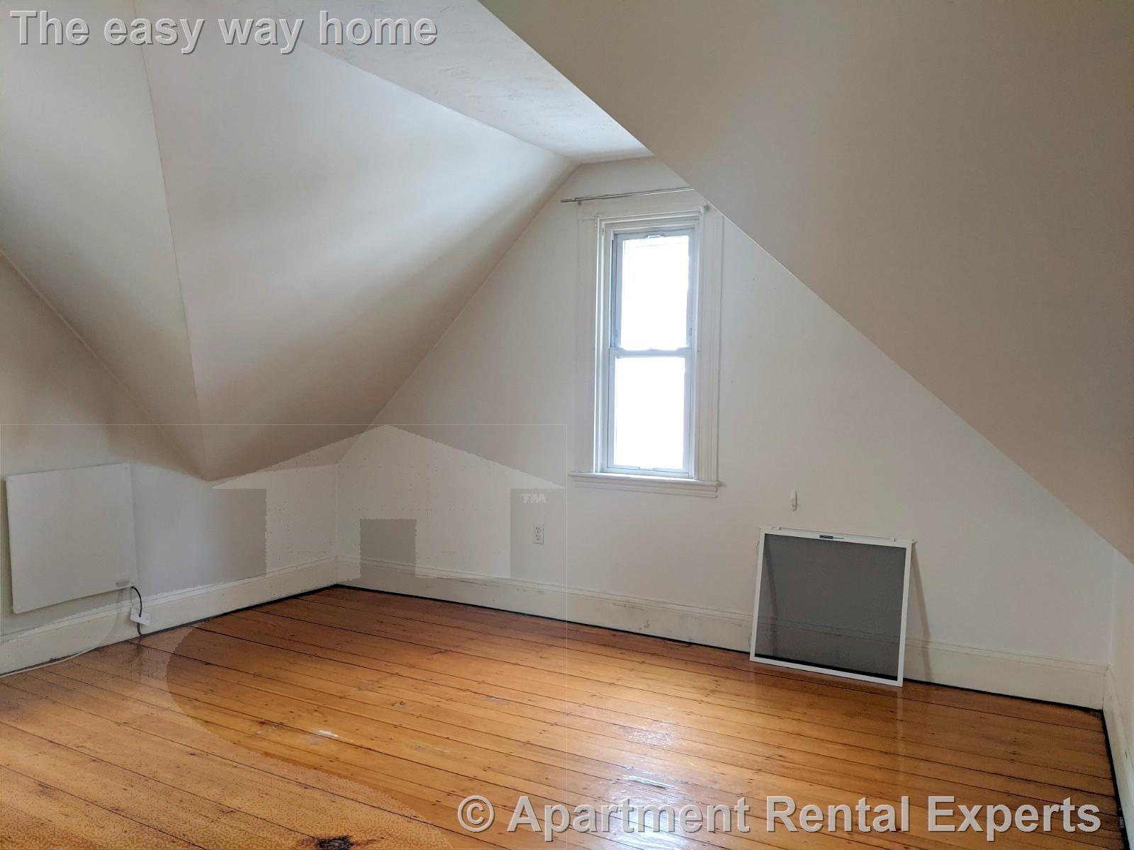 14 Sanborn Ave, Union Square