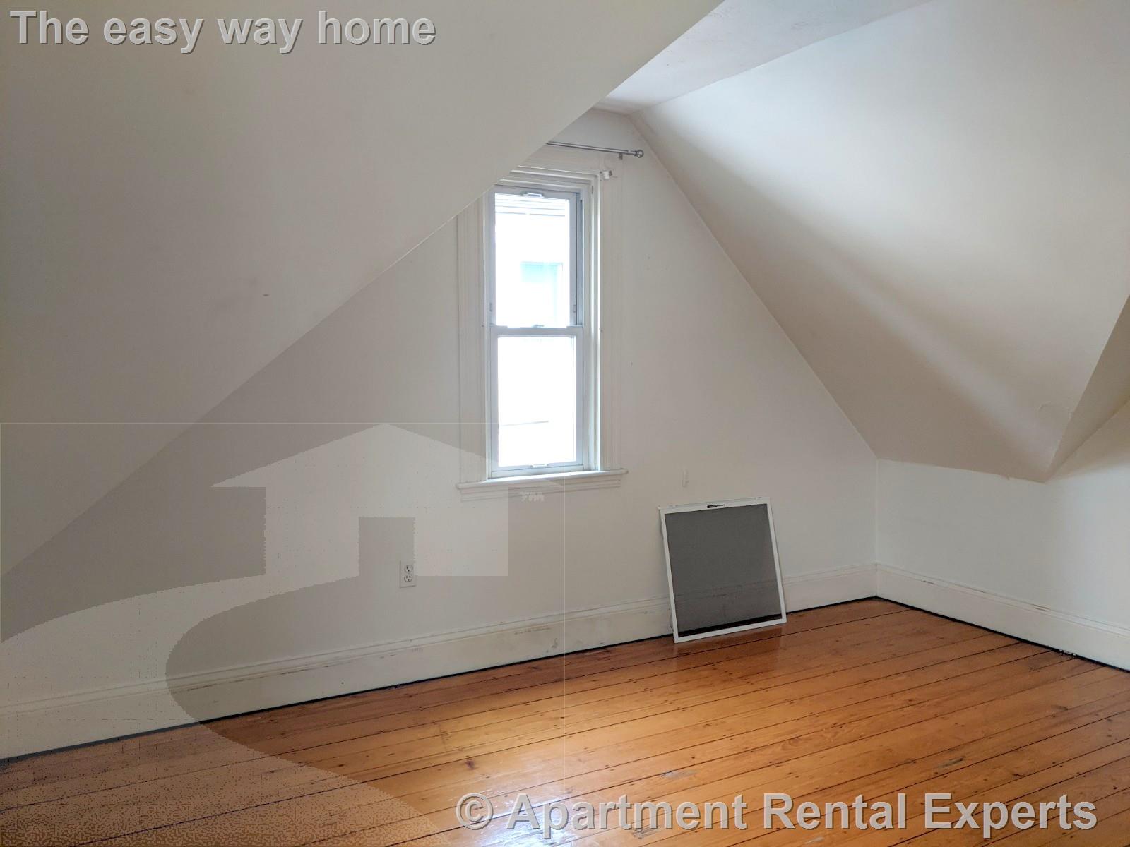 14 Sanborn Ave, Union Square