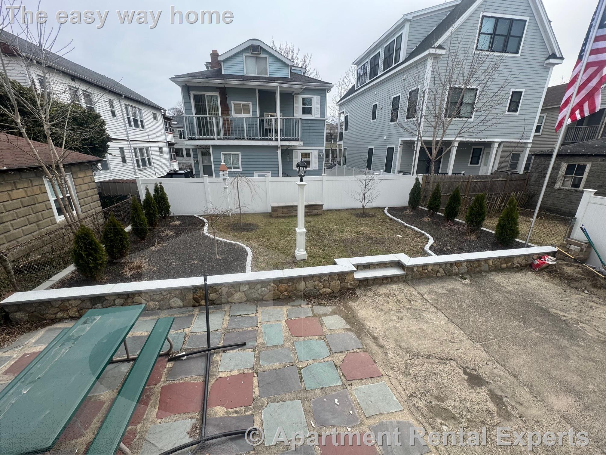 47 Paulina St, Davis Square