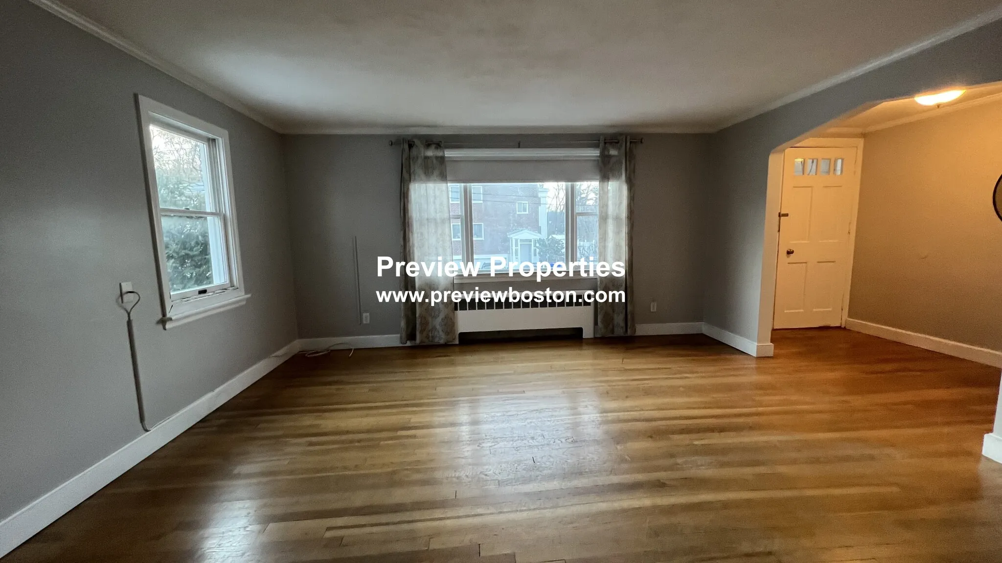 14 Caltha Rd, Oak Square