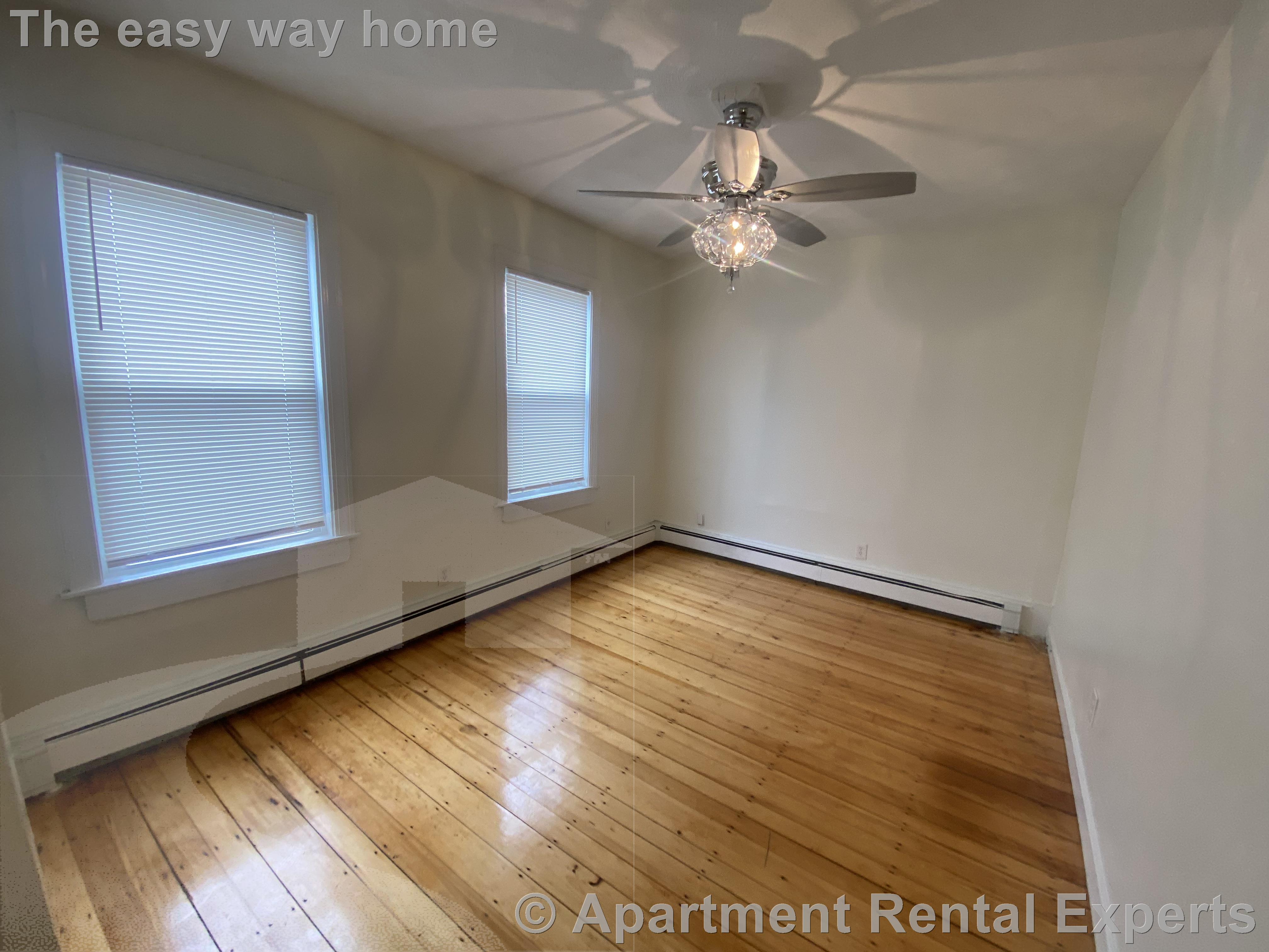 202 Harvard St, Tufts