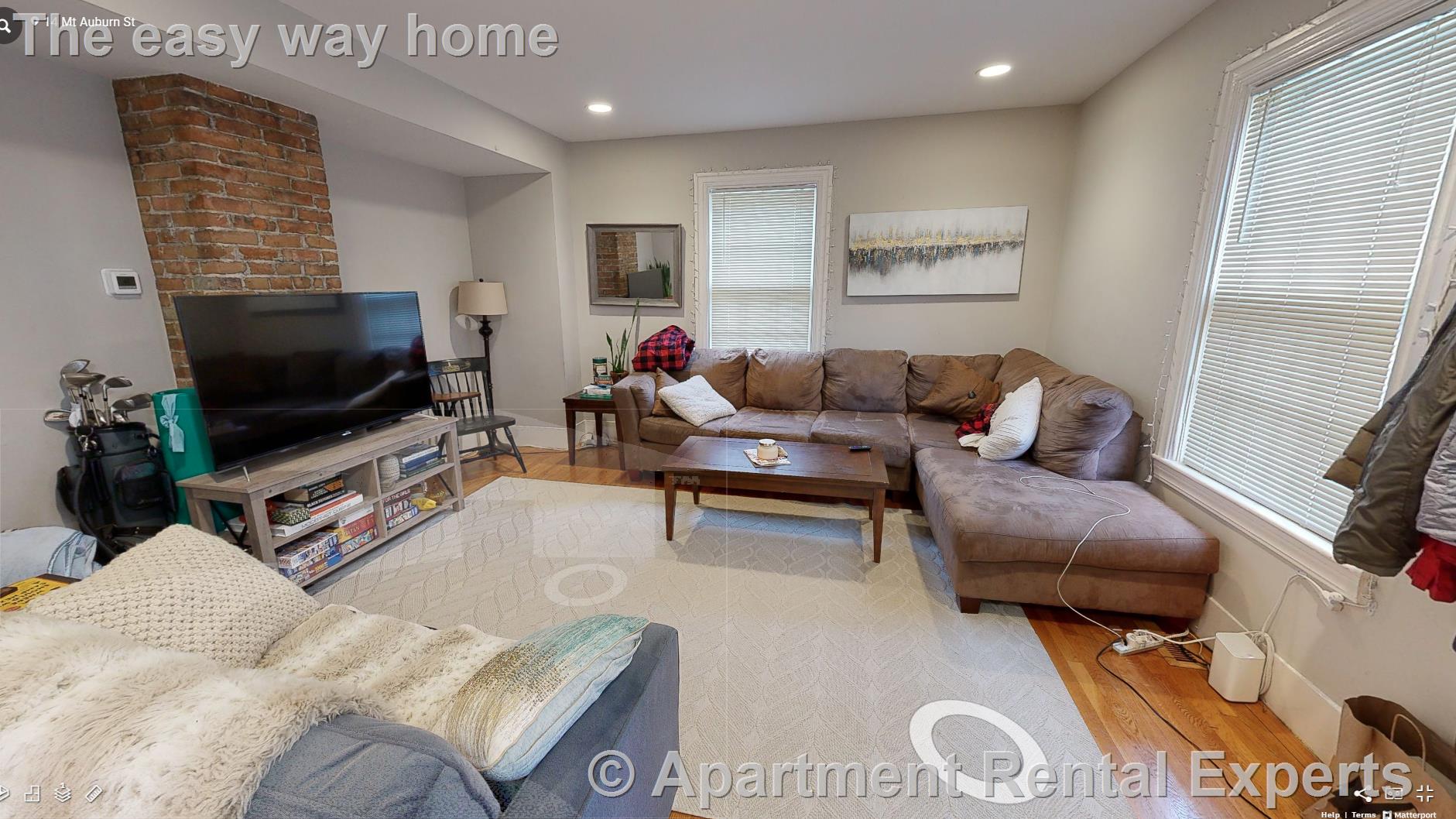 14 Mount Auburn St, Harvard Square