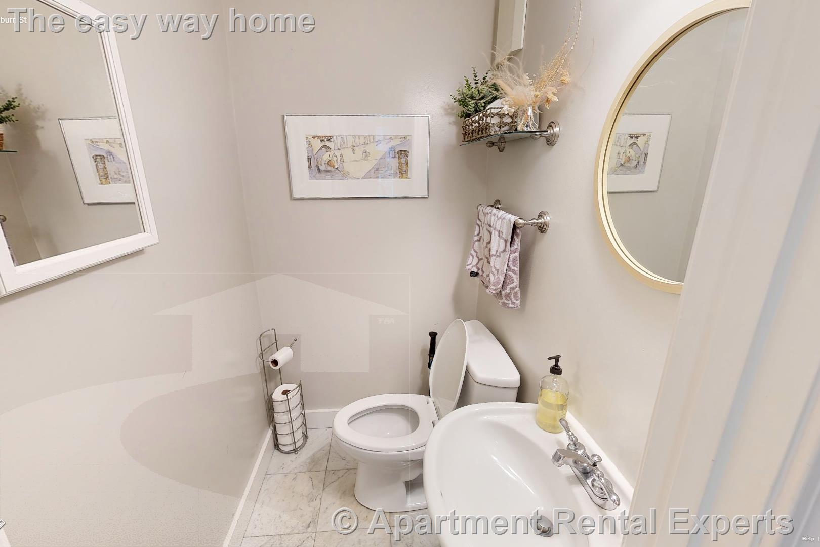 14 Mount Auburn St, Harvard Square