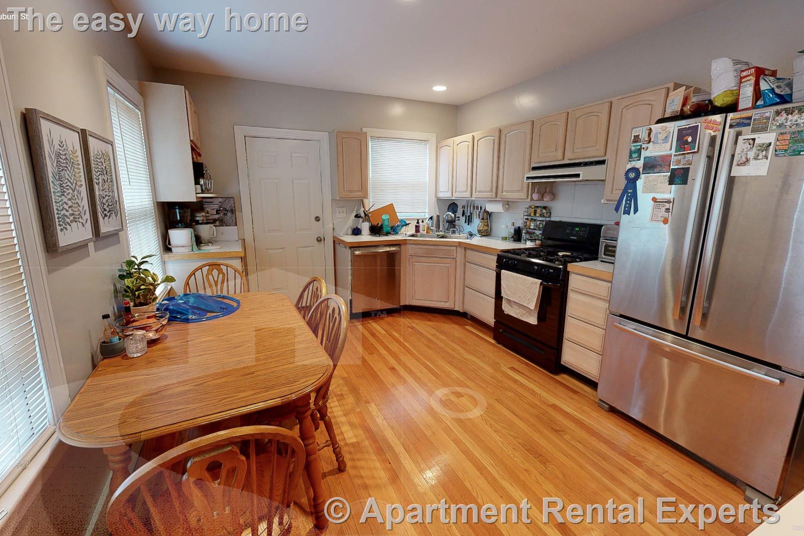14 Mount Auburn St, Harvard Square