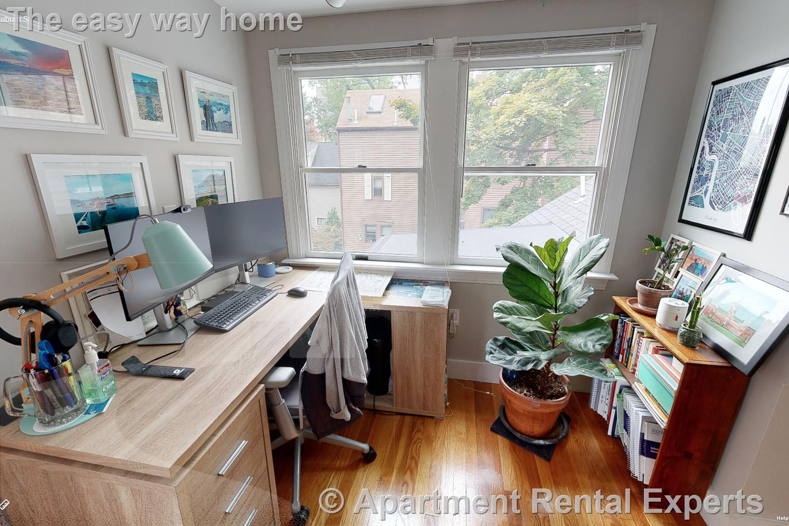 14 Mount Auburn St, Harvard Square