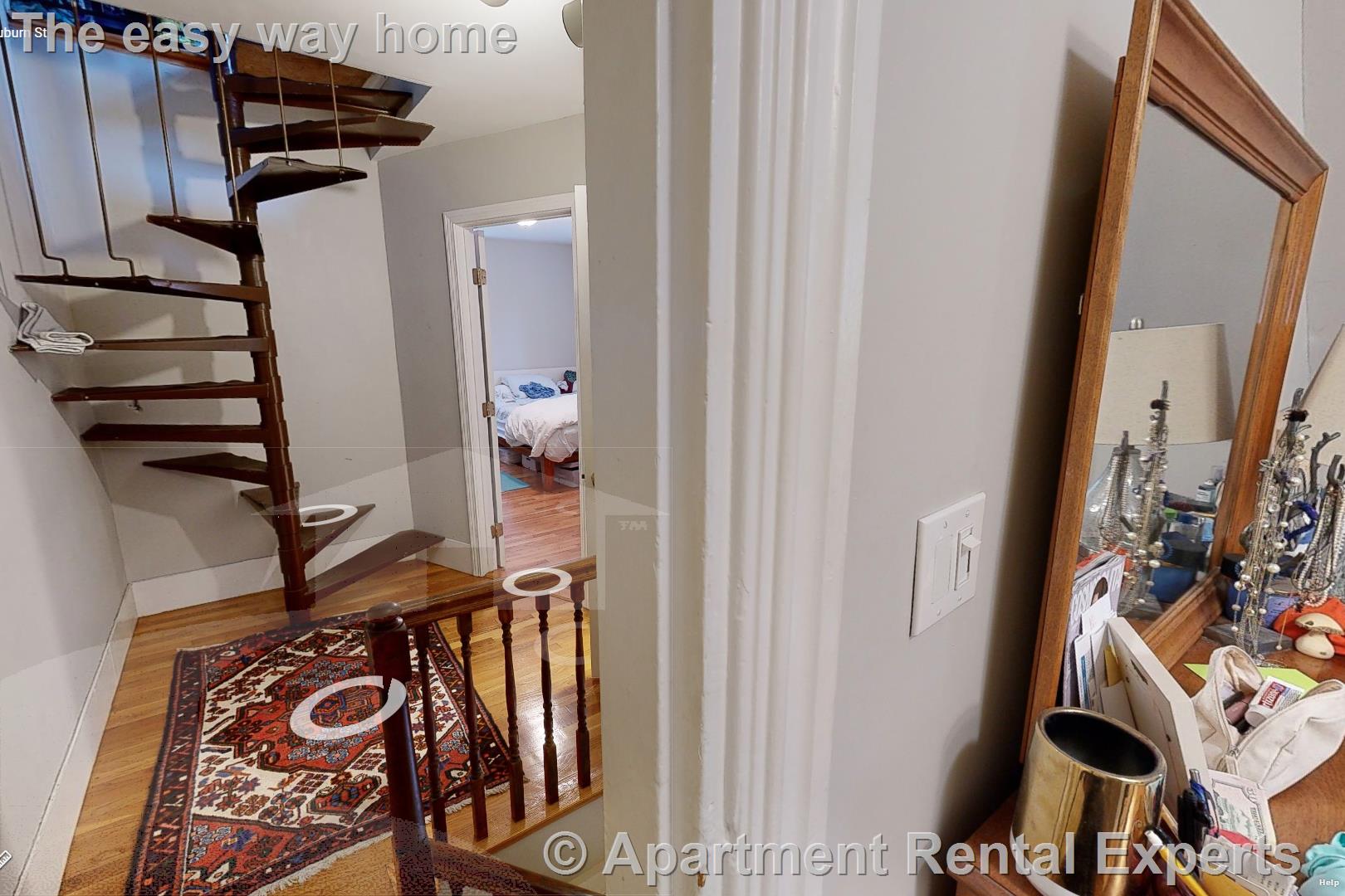 14 Mount Auburn St, Harvard Square