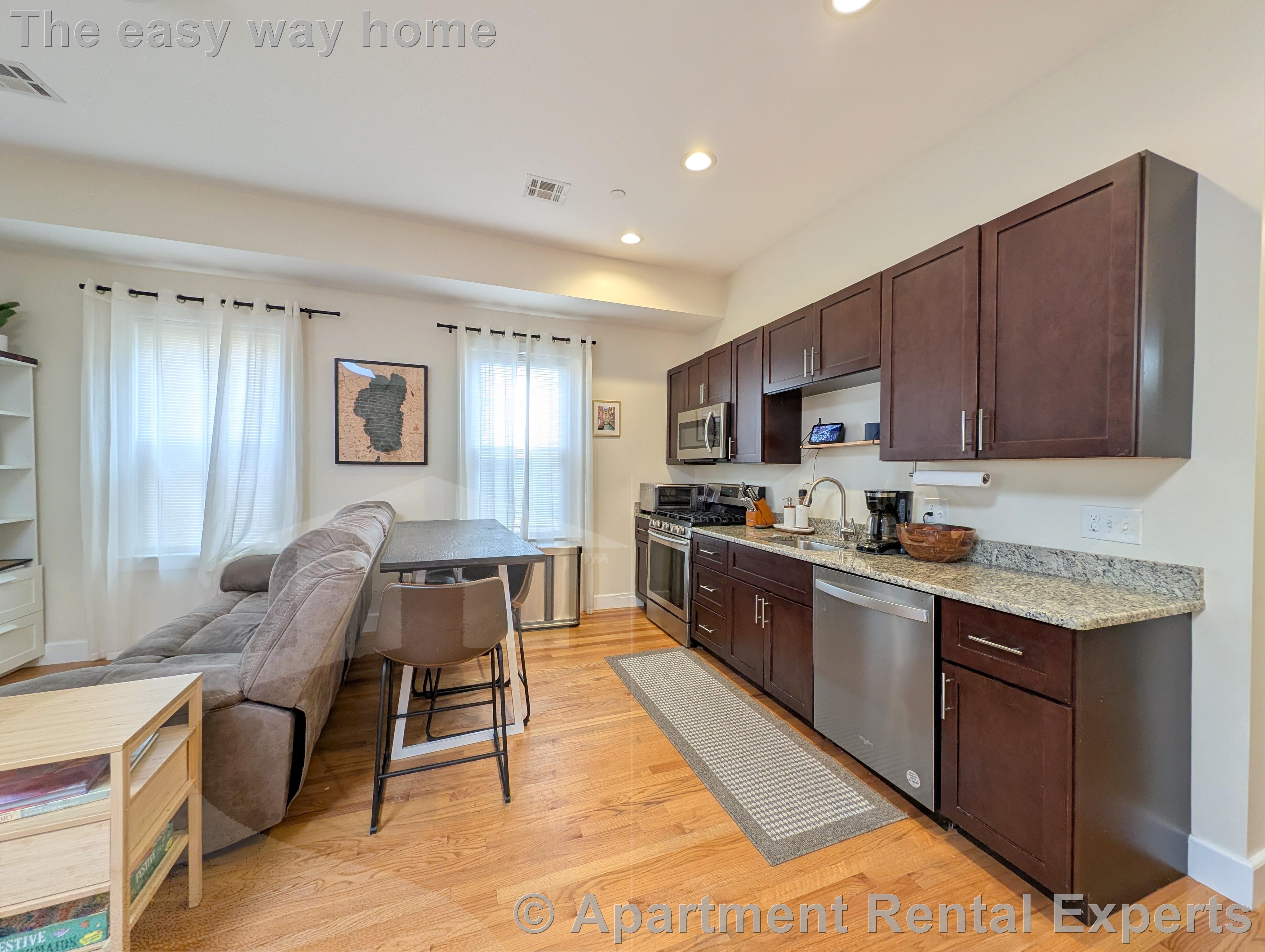 306 Western Ave, Central Square