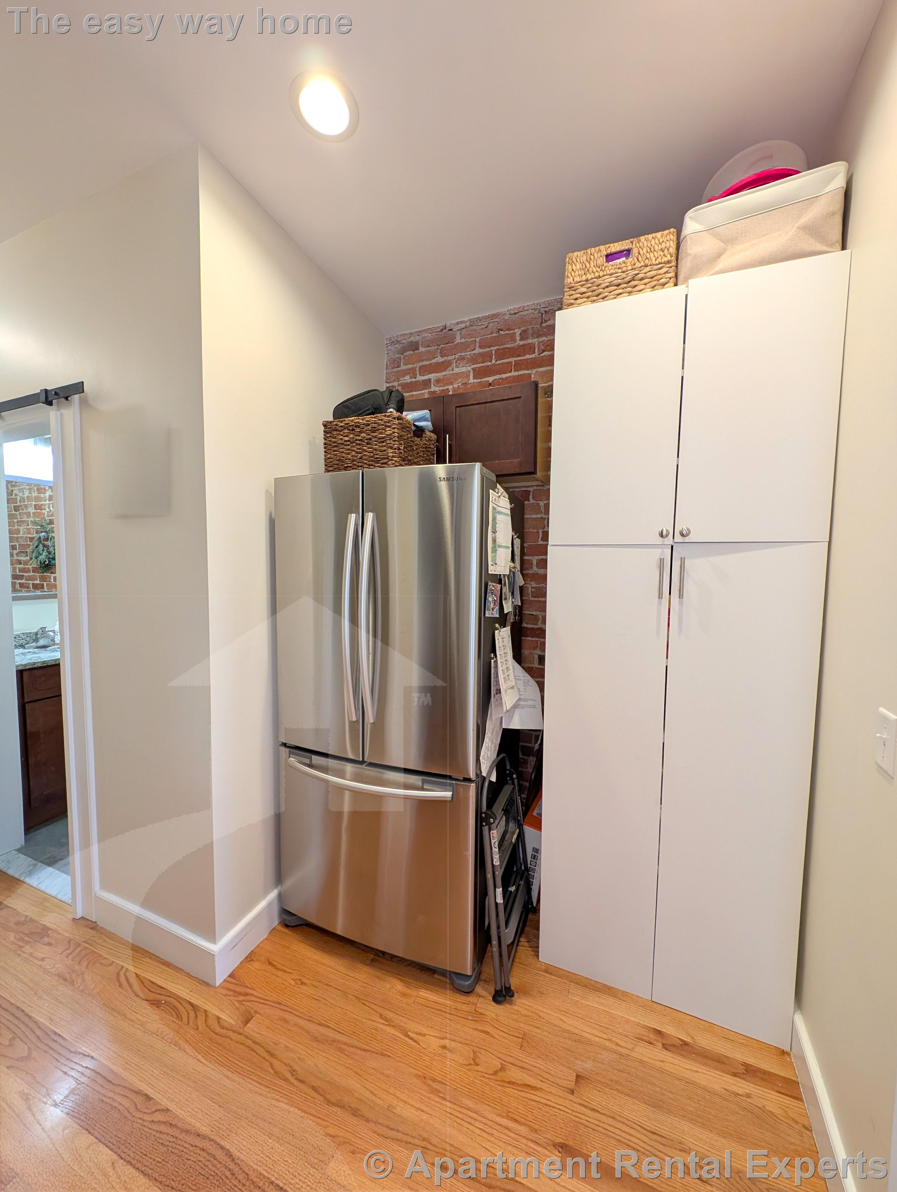 306 Western Ave, Central Square