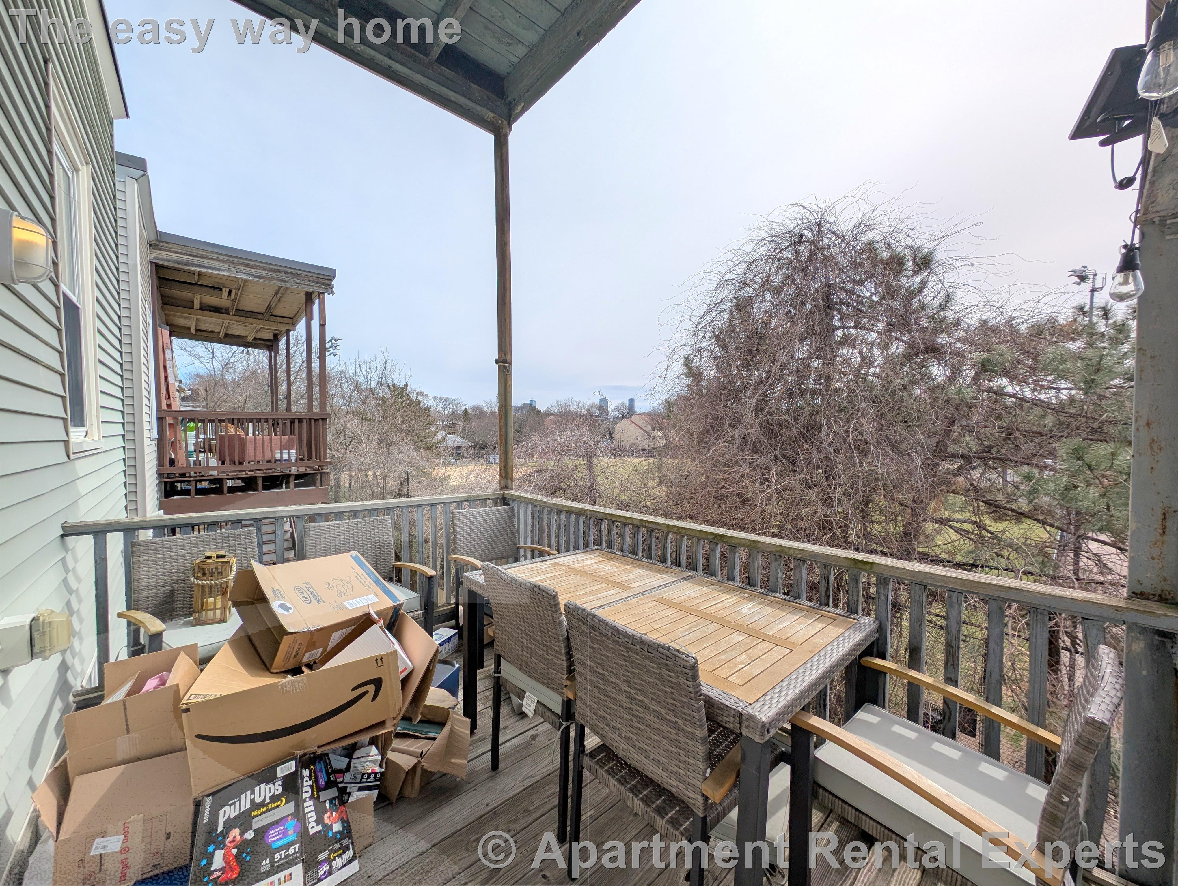 306 Western Ave, Central Square