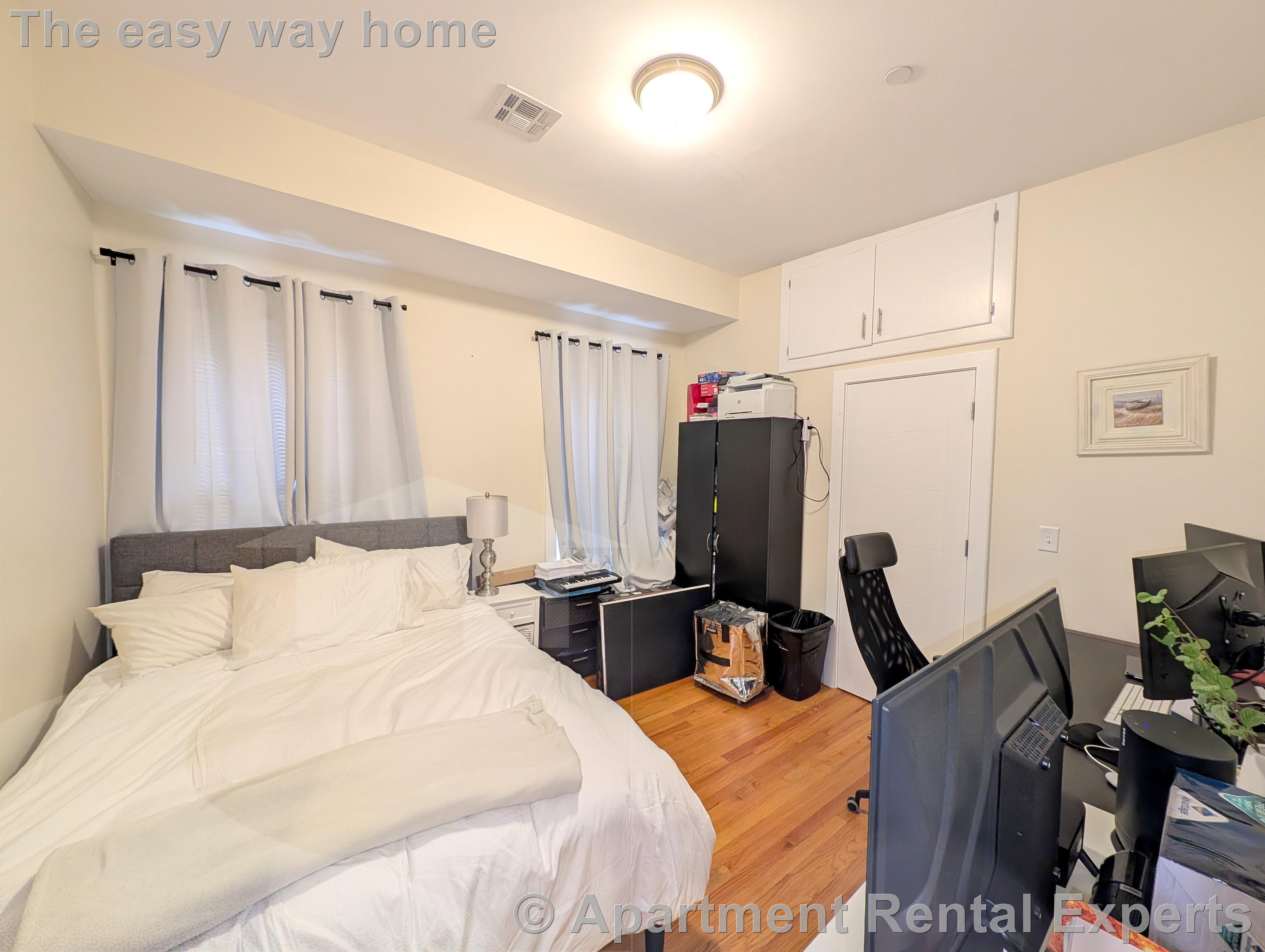 306 Western Ave, Central Square