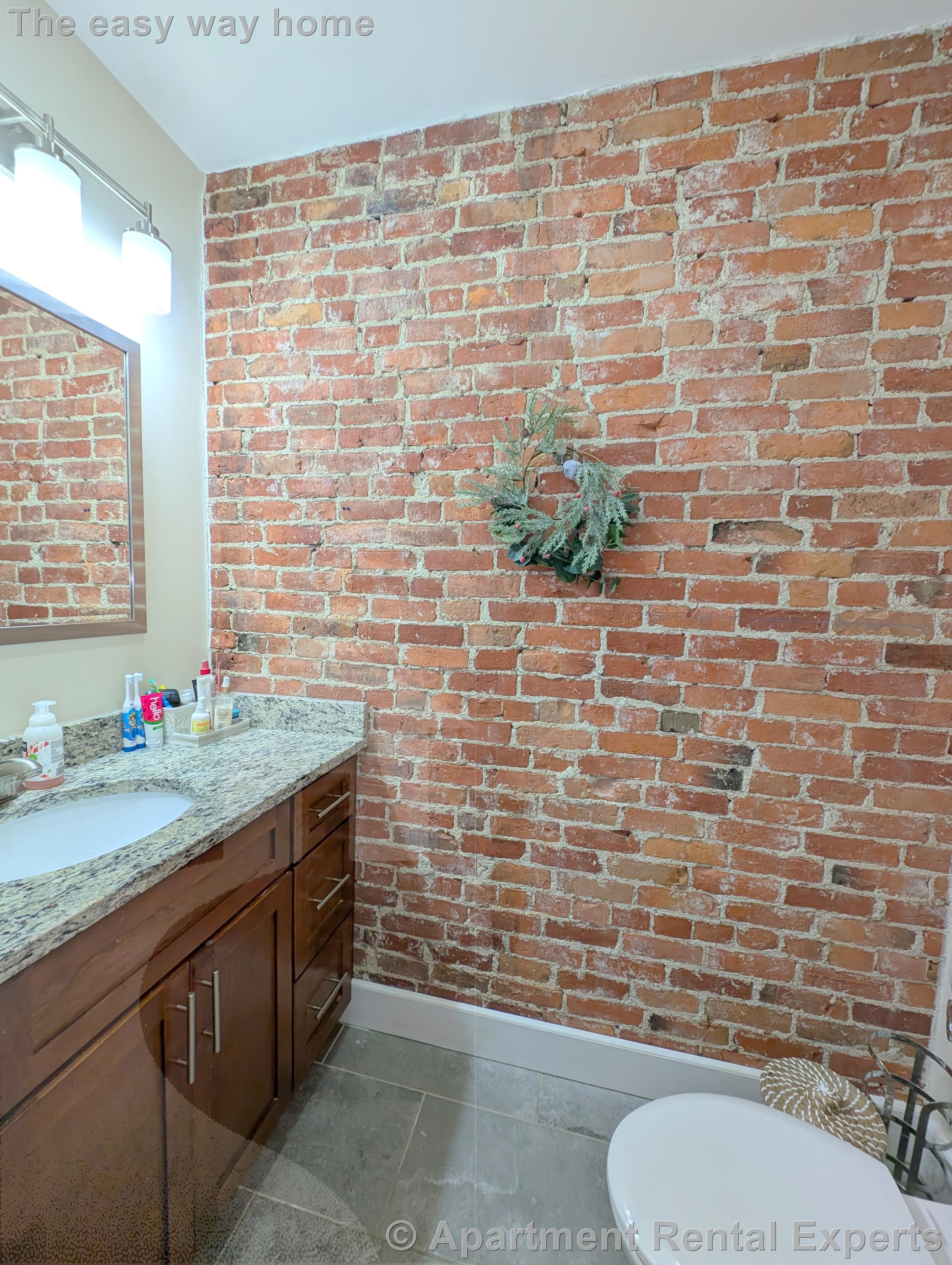 306 Western Ave, Central Square