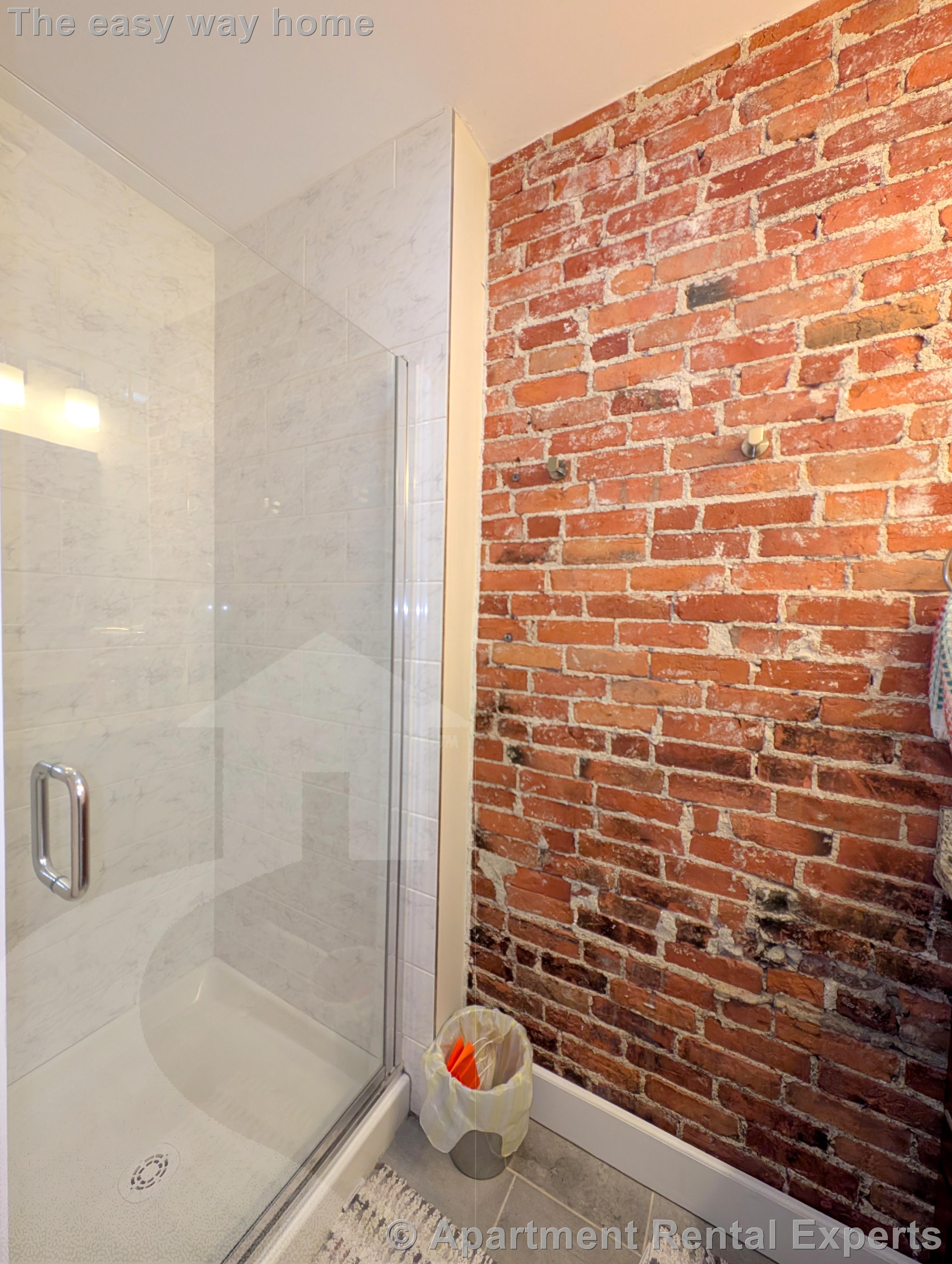 306 Western Ave, Central Square