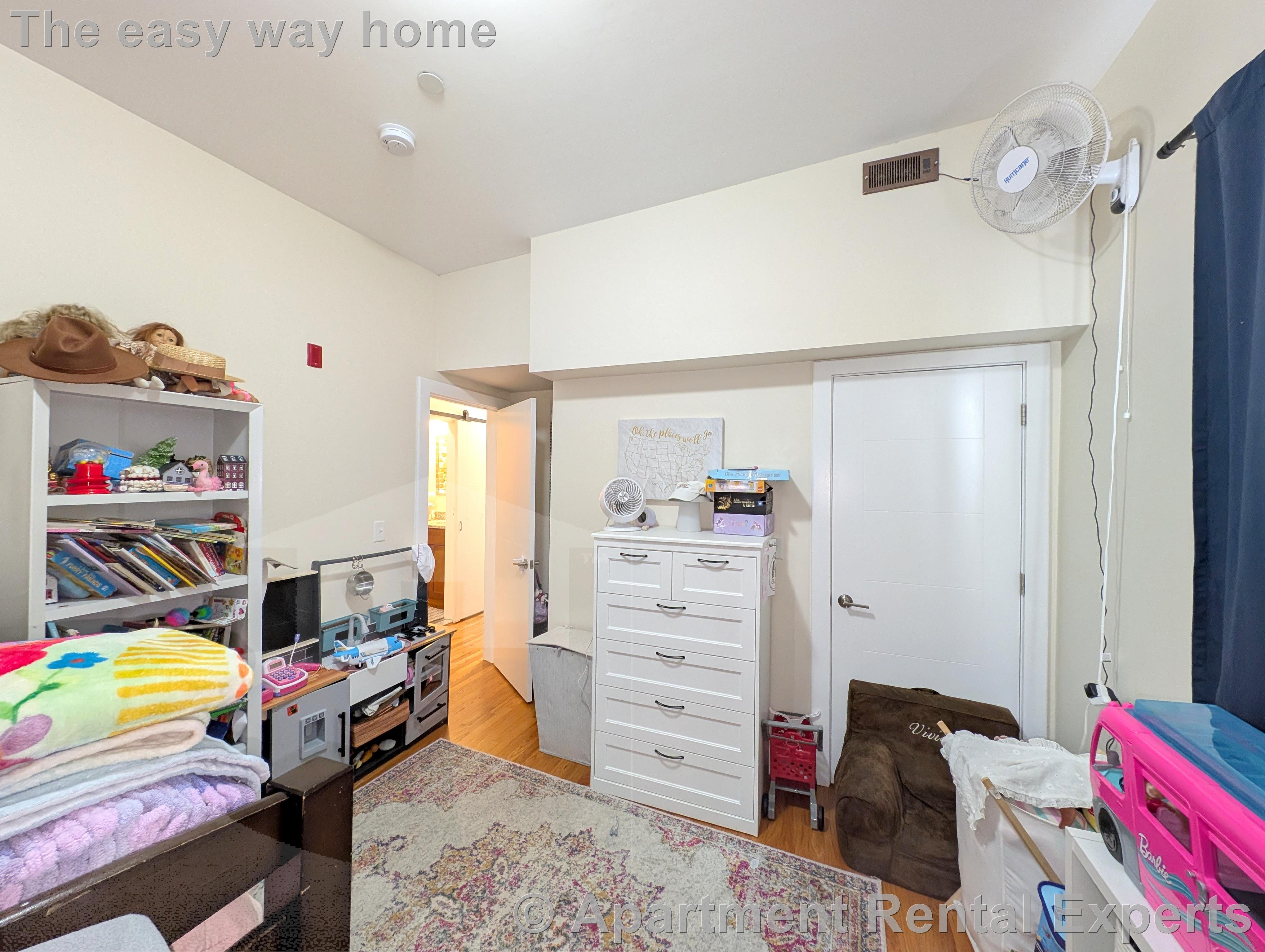 306 Western Ave, Central Square