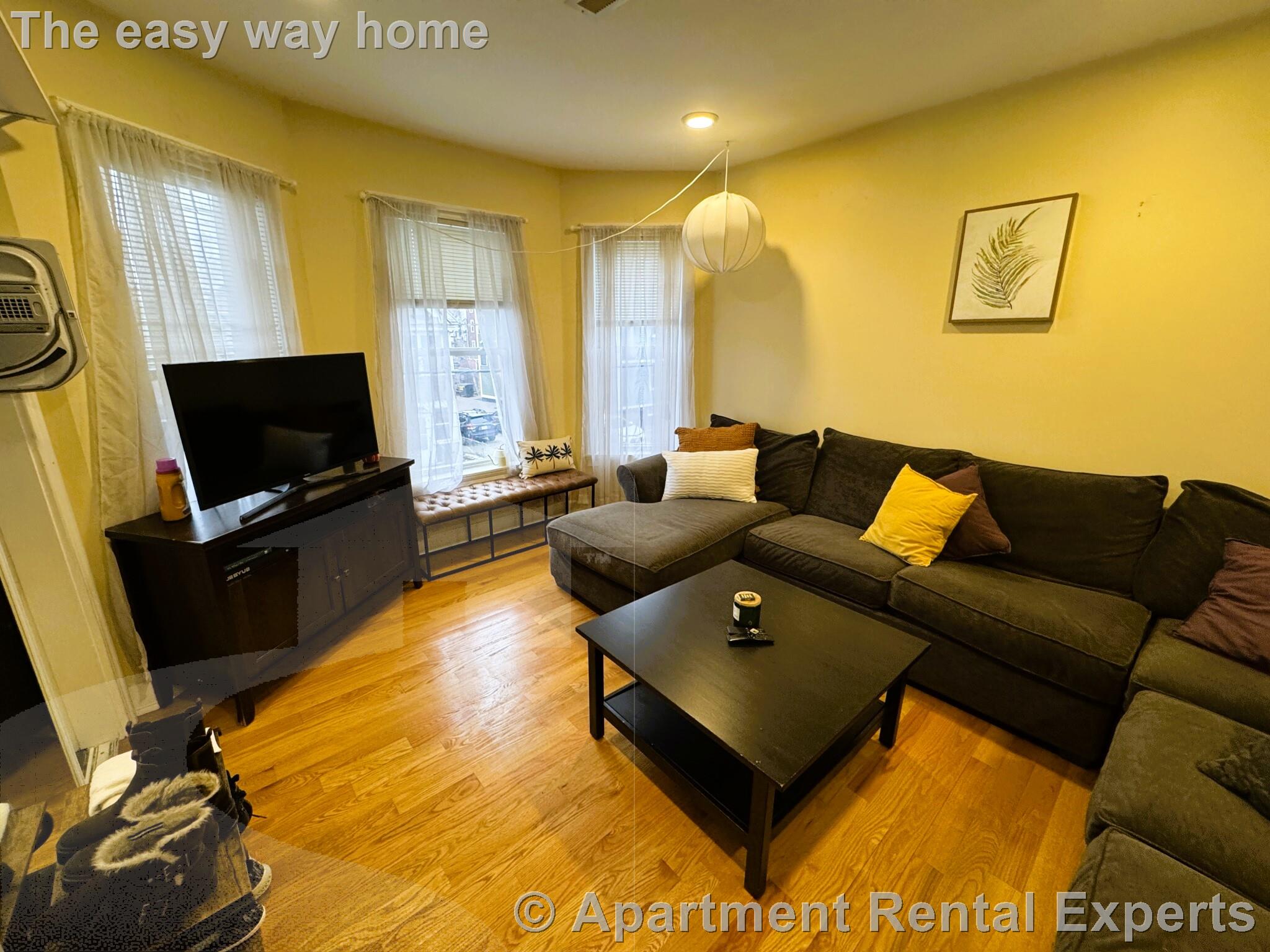 10 Jay St, Davis Square