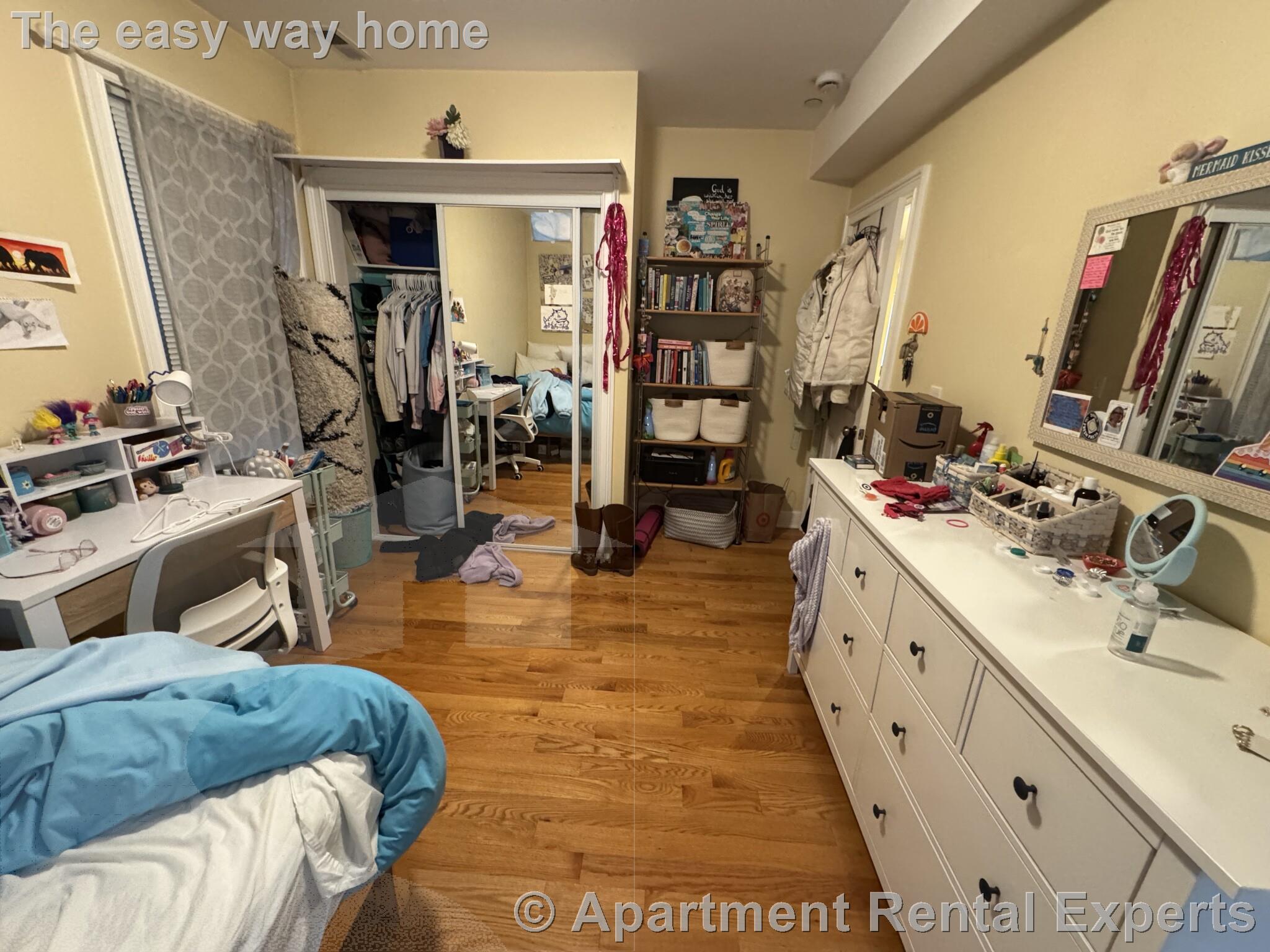 10 Jay St, Davis Square