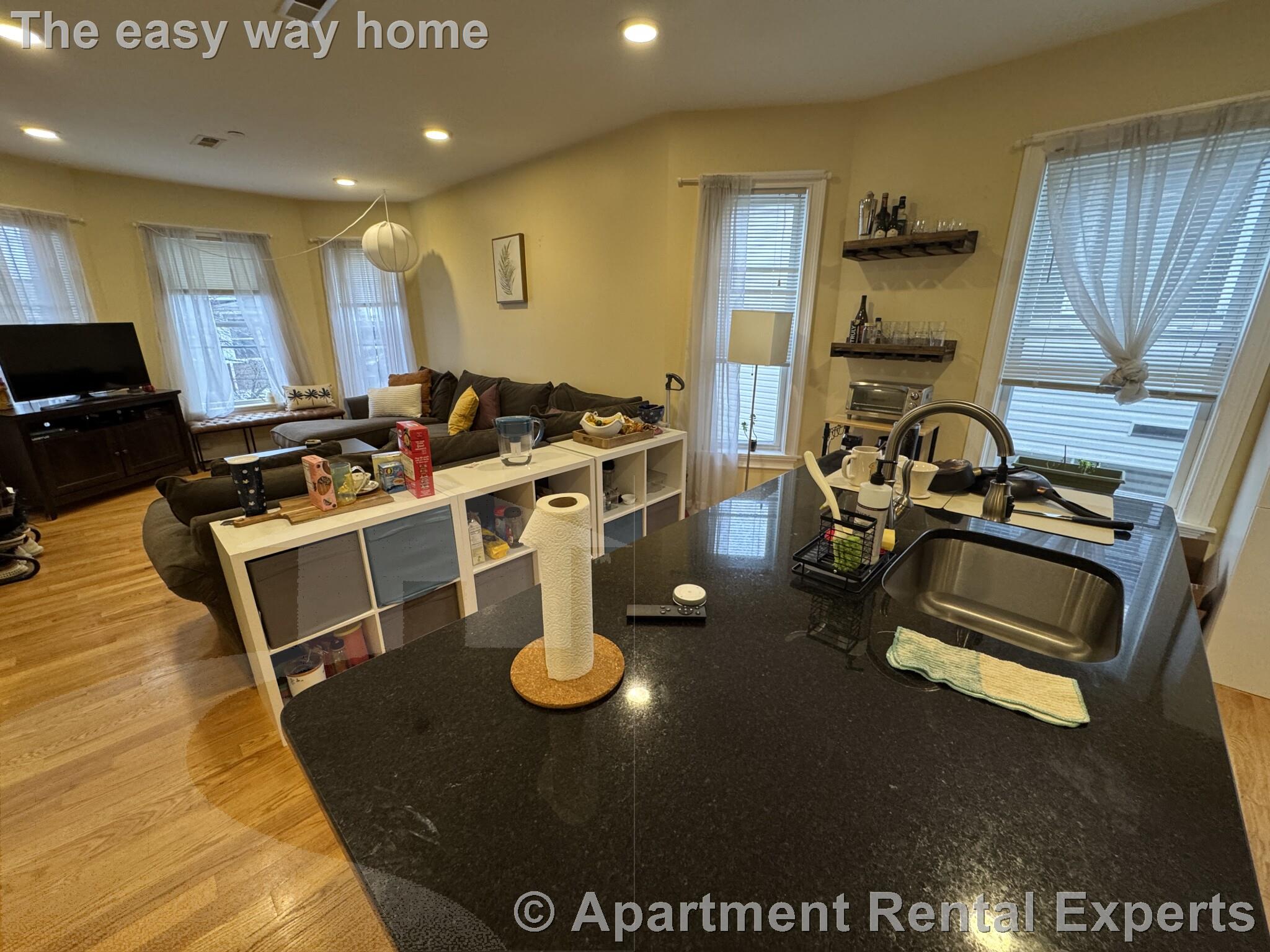 10 Jay St, Davis Square