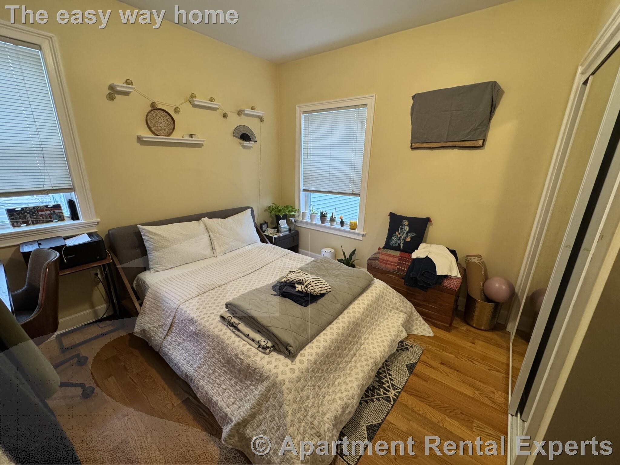 10 Jay St, Davis Square