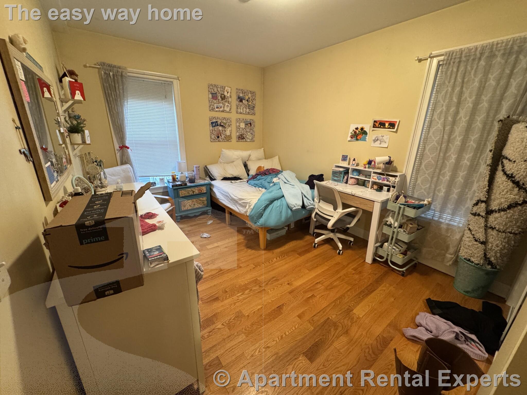 10 Jay St, Davis Square