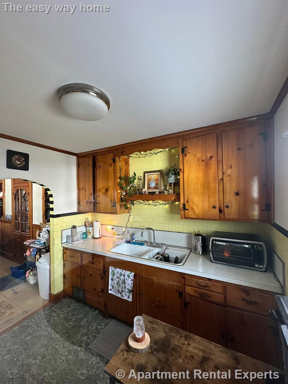 21 Ashland St, Malden Center