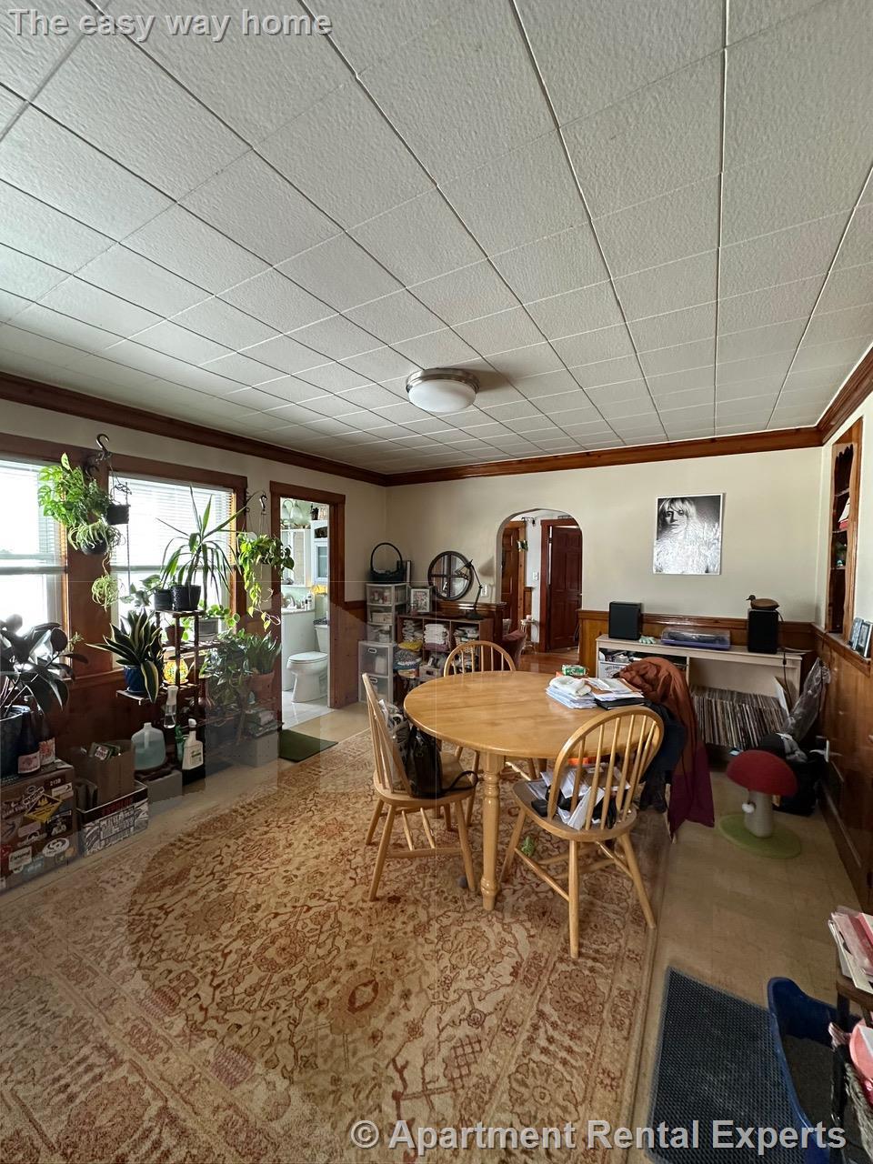 21 Ashland St, Malden Center