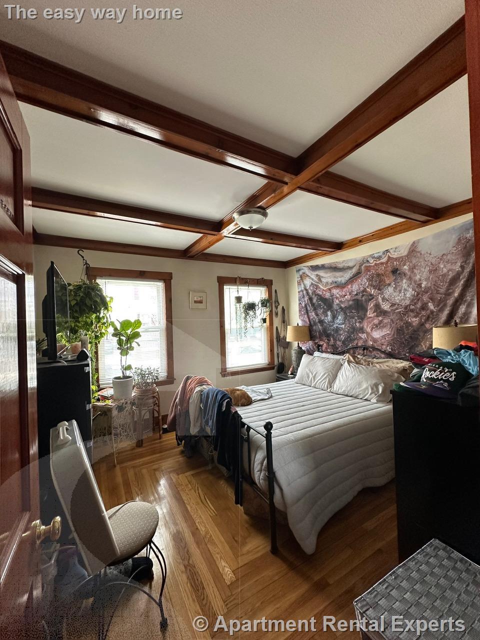 21 Ashland St, Malden Center