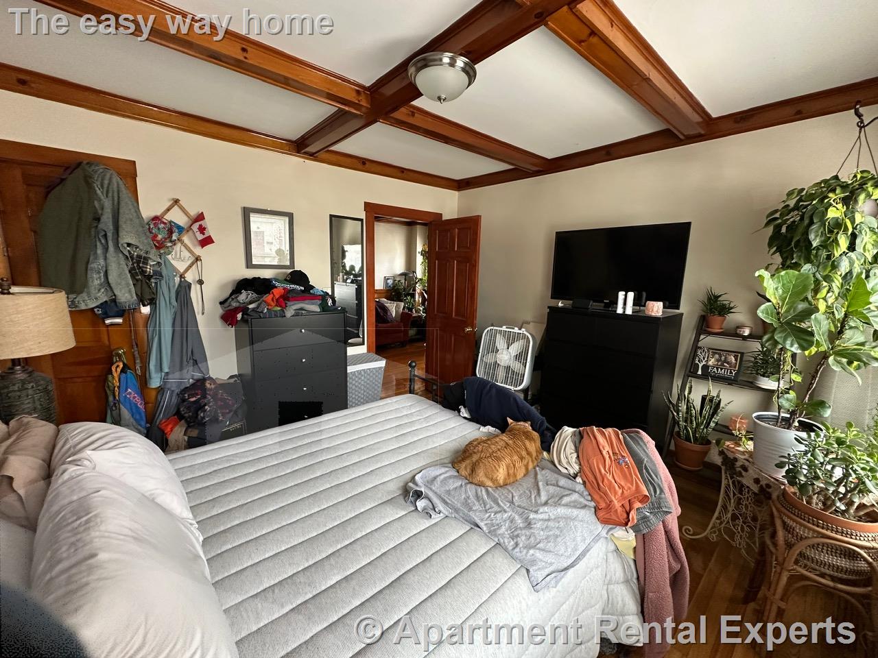 21 Ashland St, Malden Center