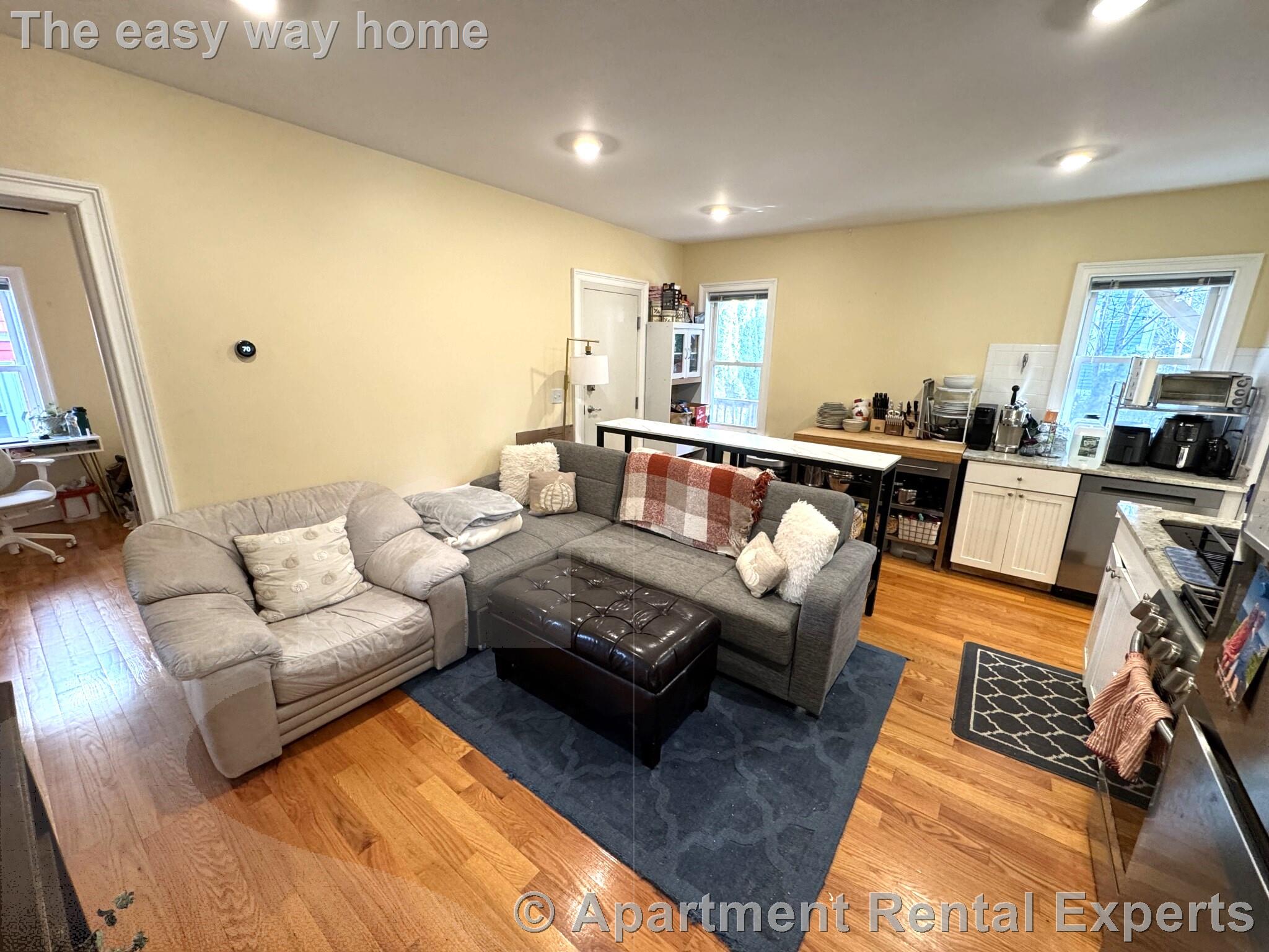 30 Cambridge Ter, Porter Square