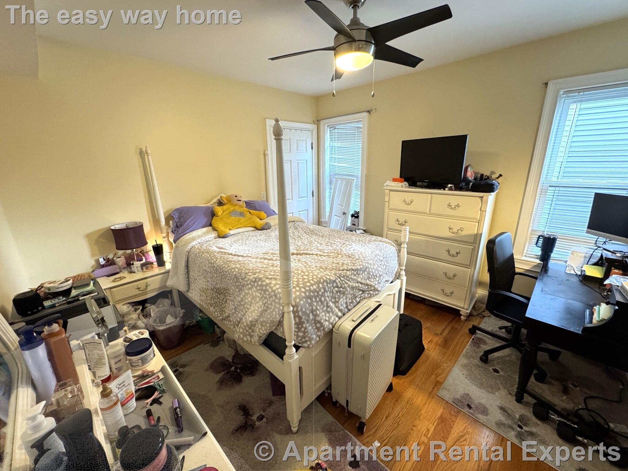 30 Cambridge Ter, Porter Square