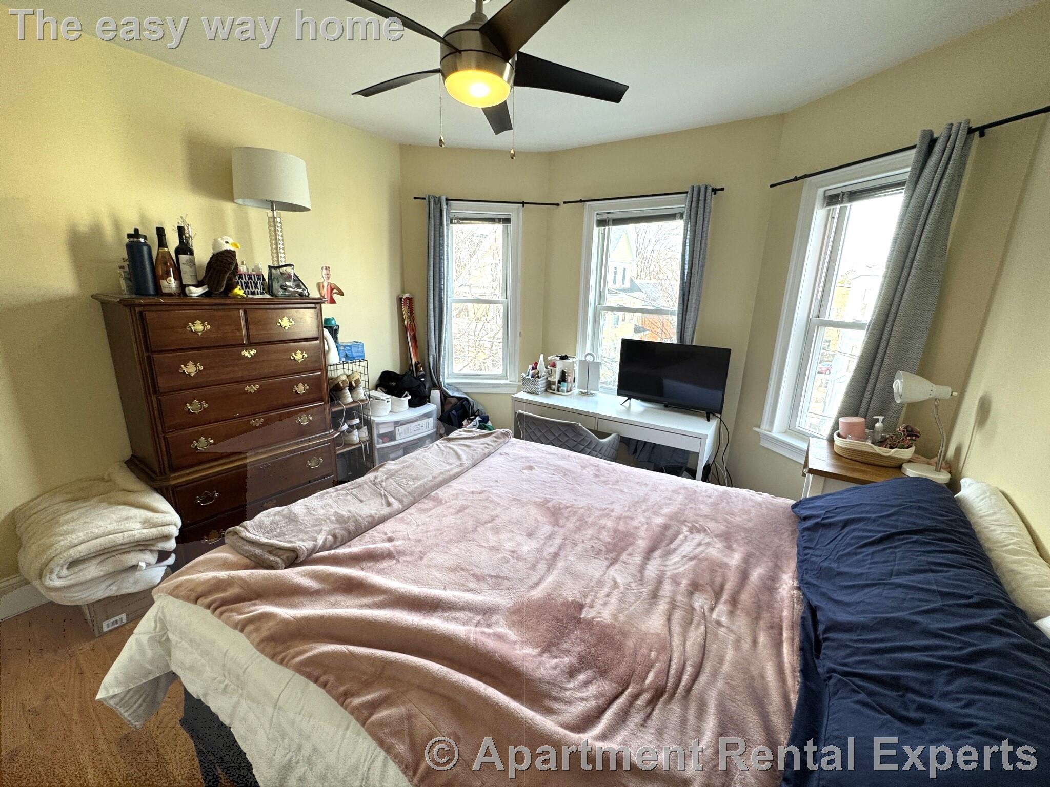 30 Cambridge Ter, Porter Square