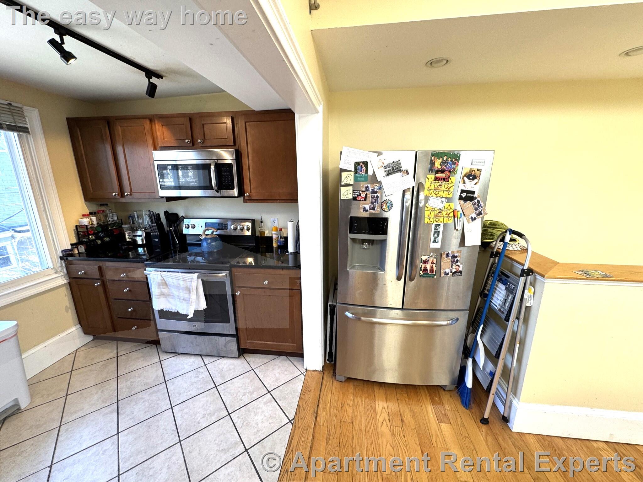 208 Holland St, Davis Square